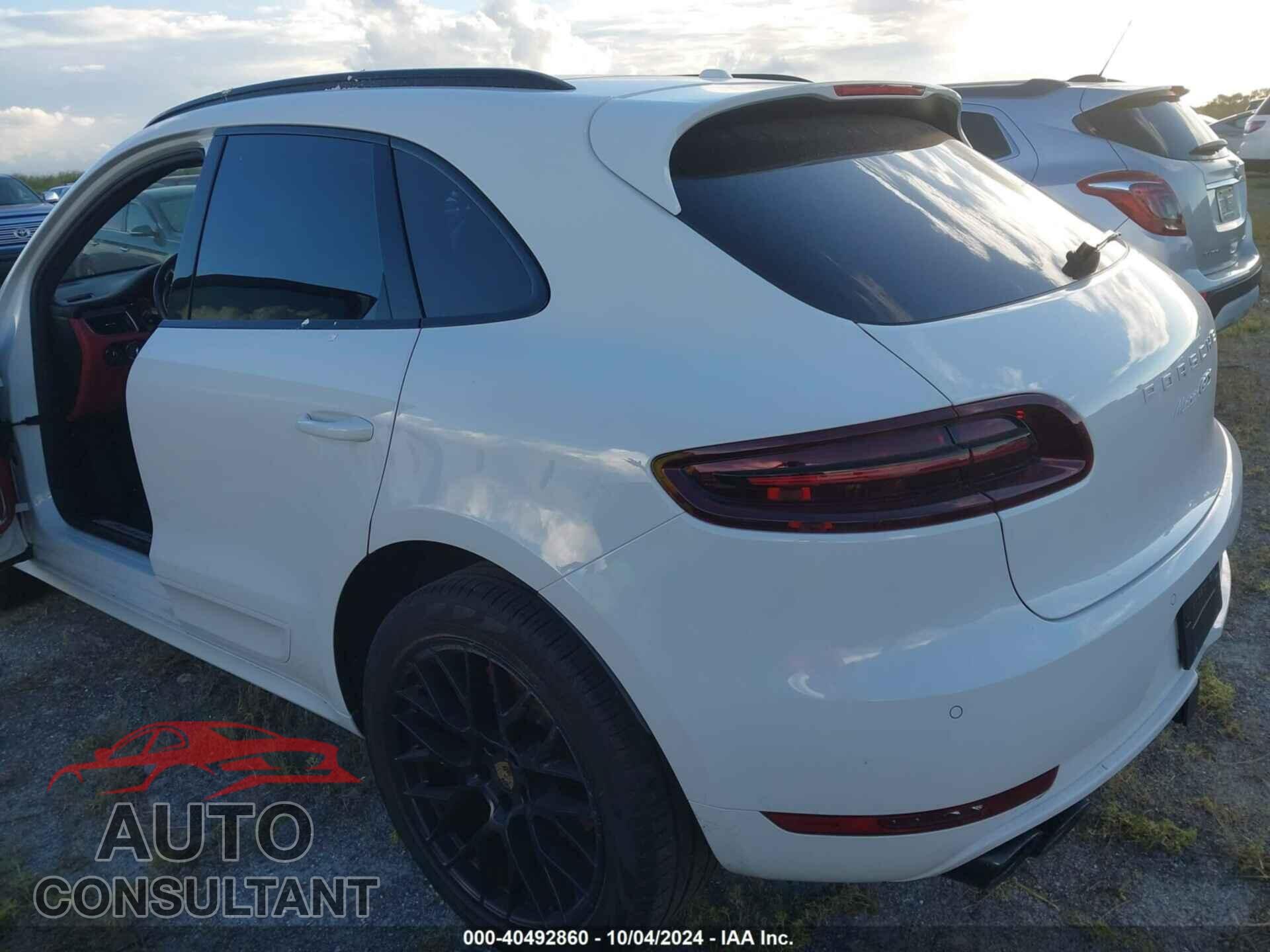 PORSCHE MACAN 2017 - WP1AG2A55HLB55965