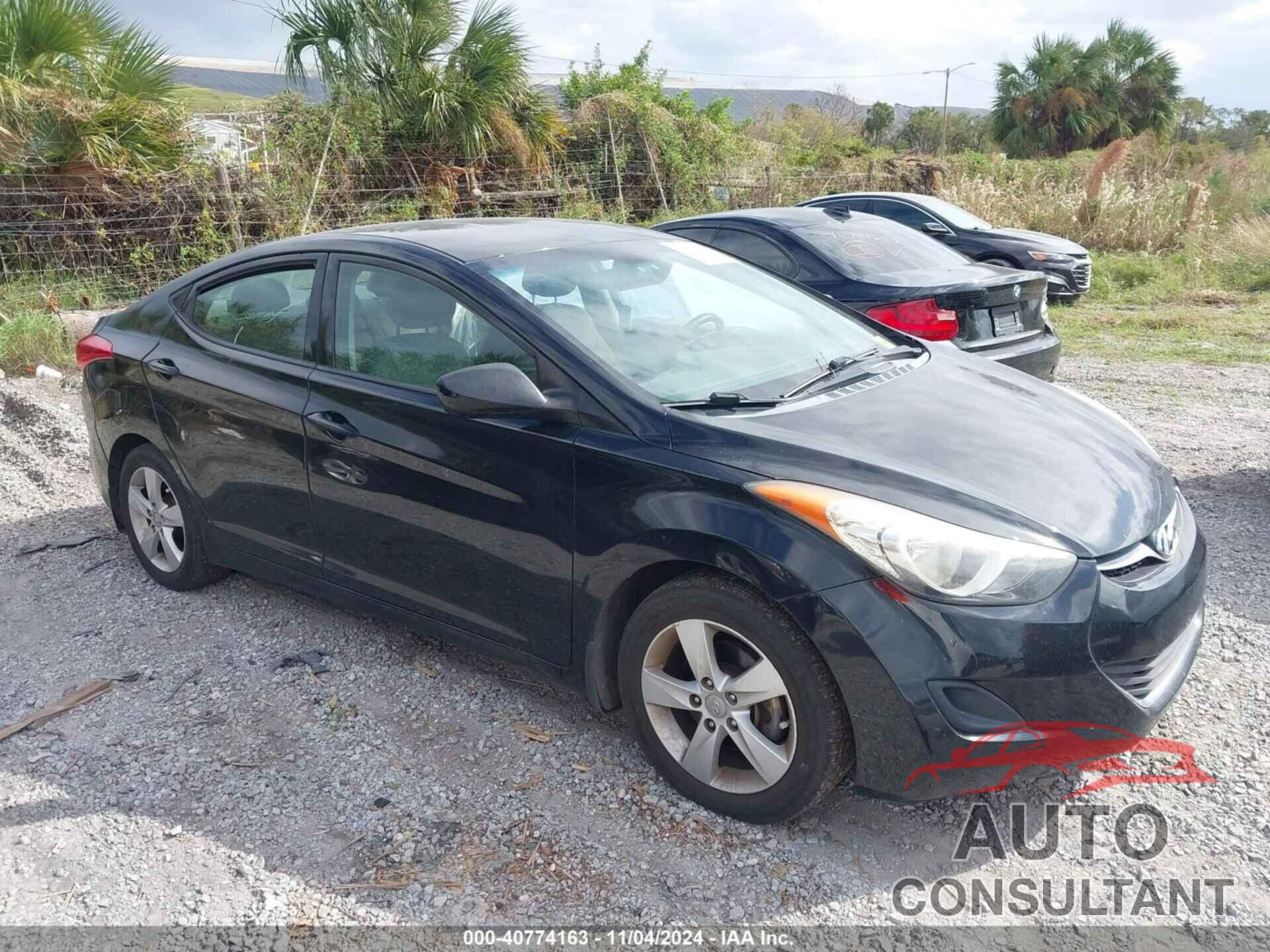 HYUNDAI ELANTRA 2013 - 5NPDH4AE4DH382201