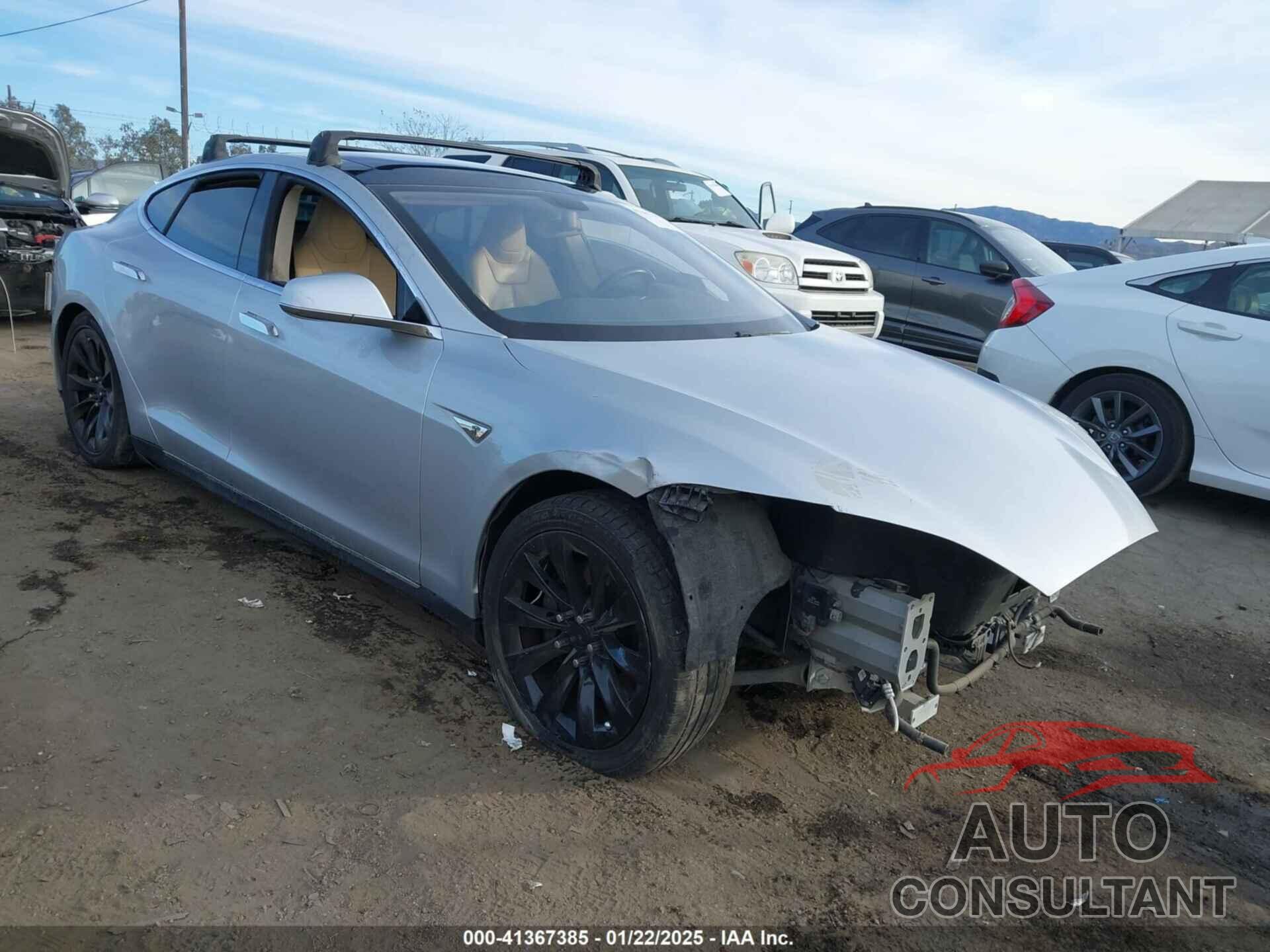 TESLA MODEL S 2013 - 5YJSA1AG1DFP09194