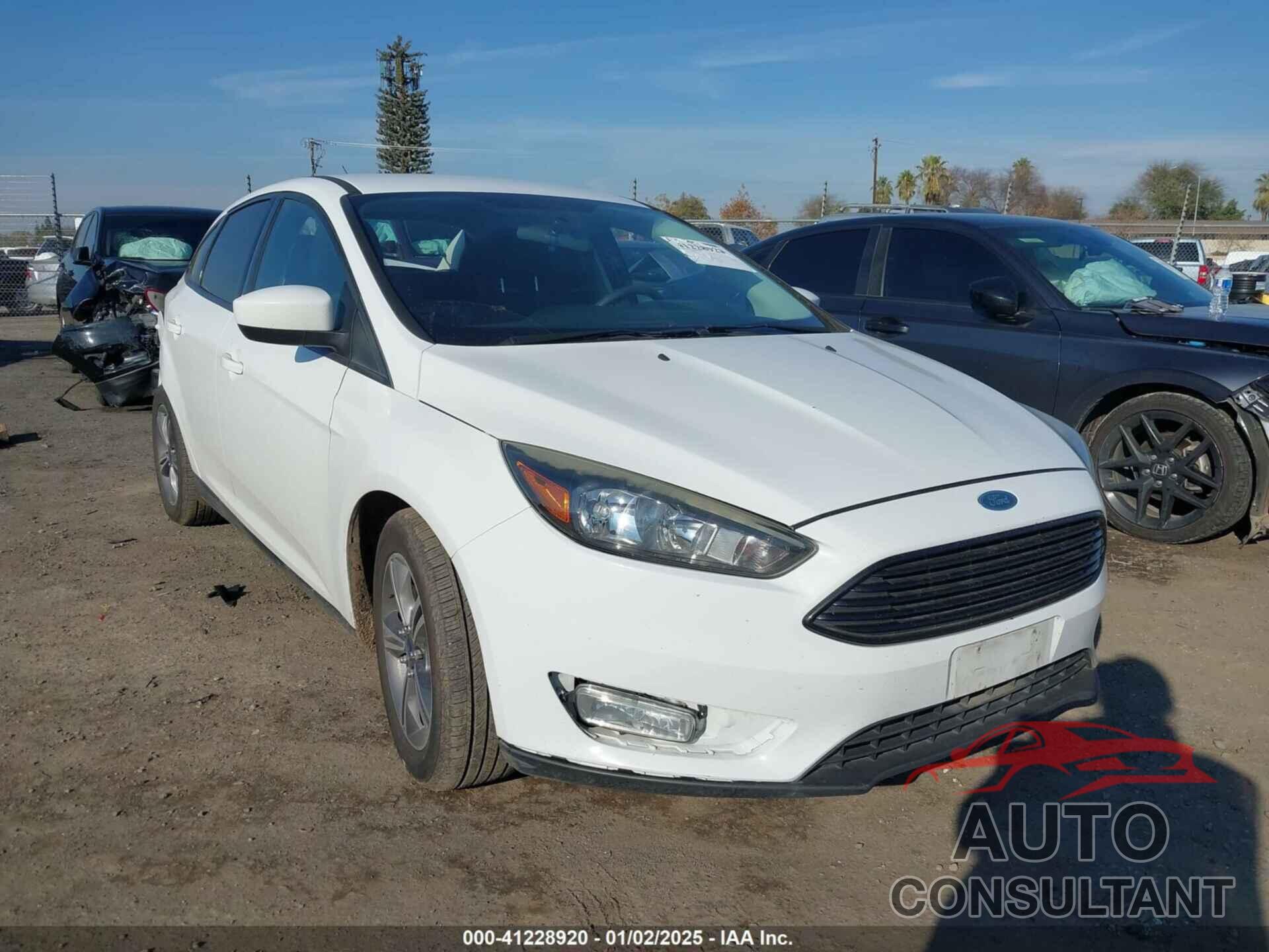 FORD FOCUS 2018 - 1FADP3FE7JL278854