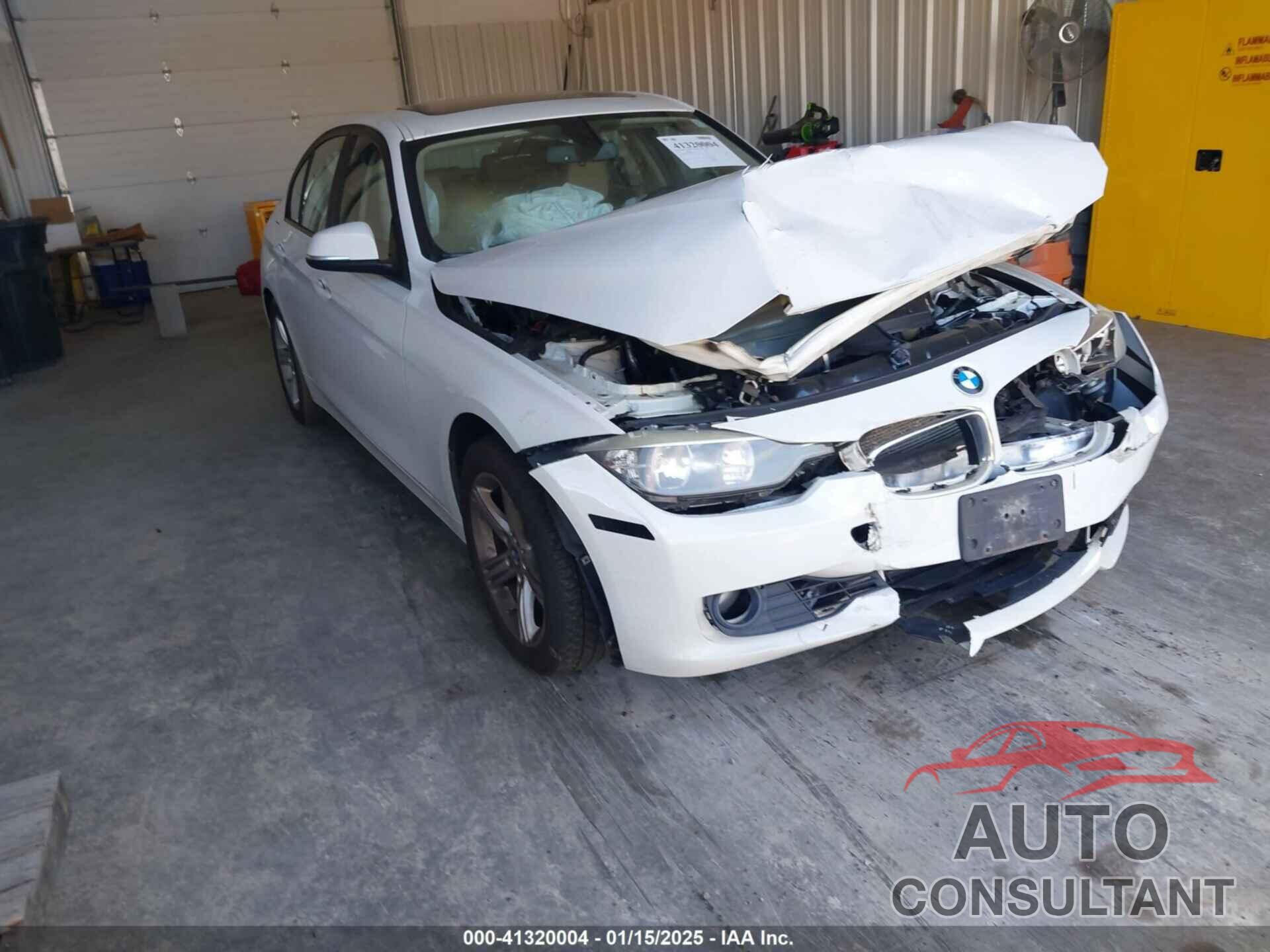 BMW 328I 2013 - WBA3B5G58DNS00748