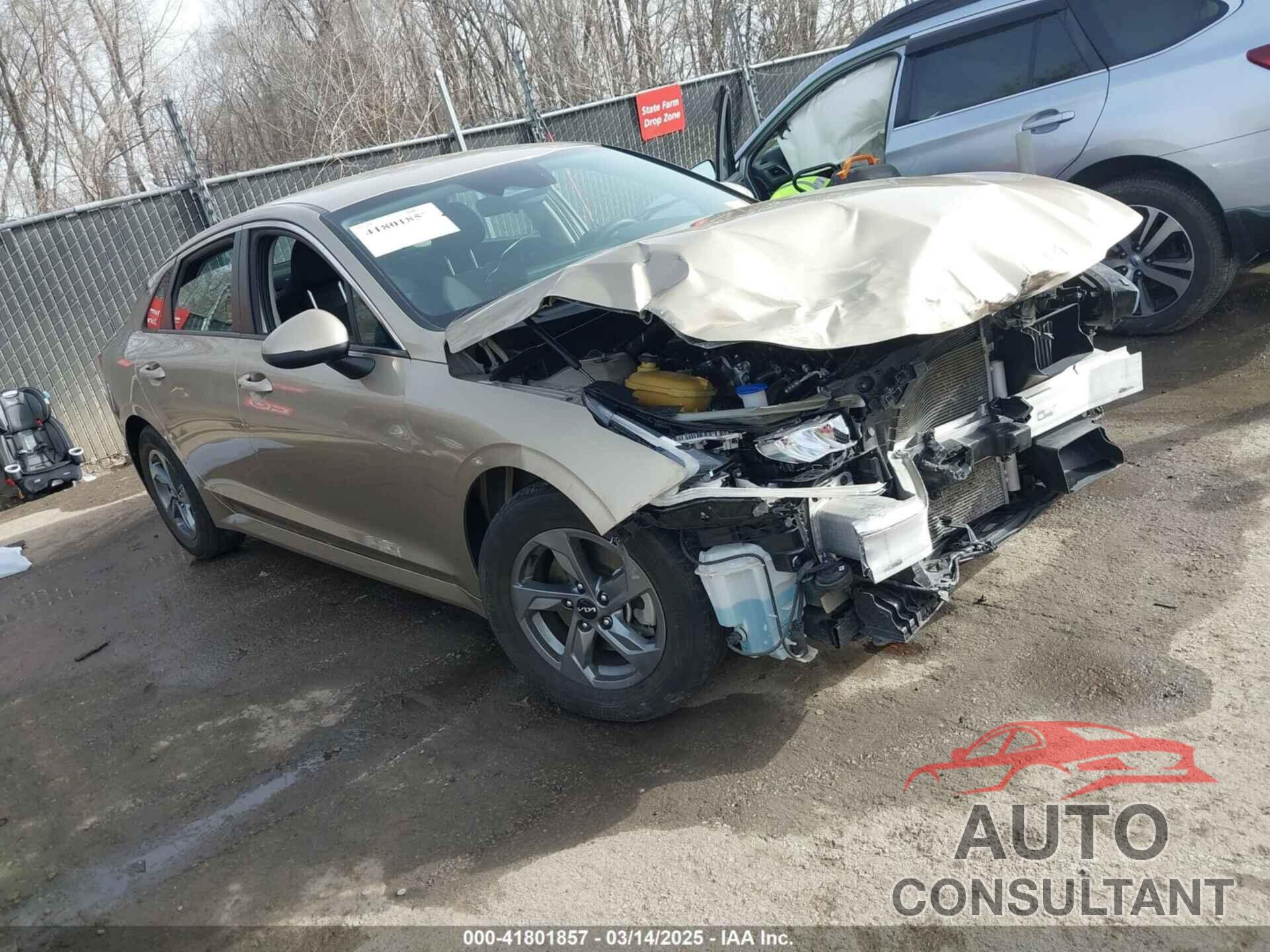 KIA K5 2022 - 5XXG14J22NG090955