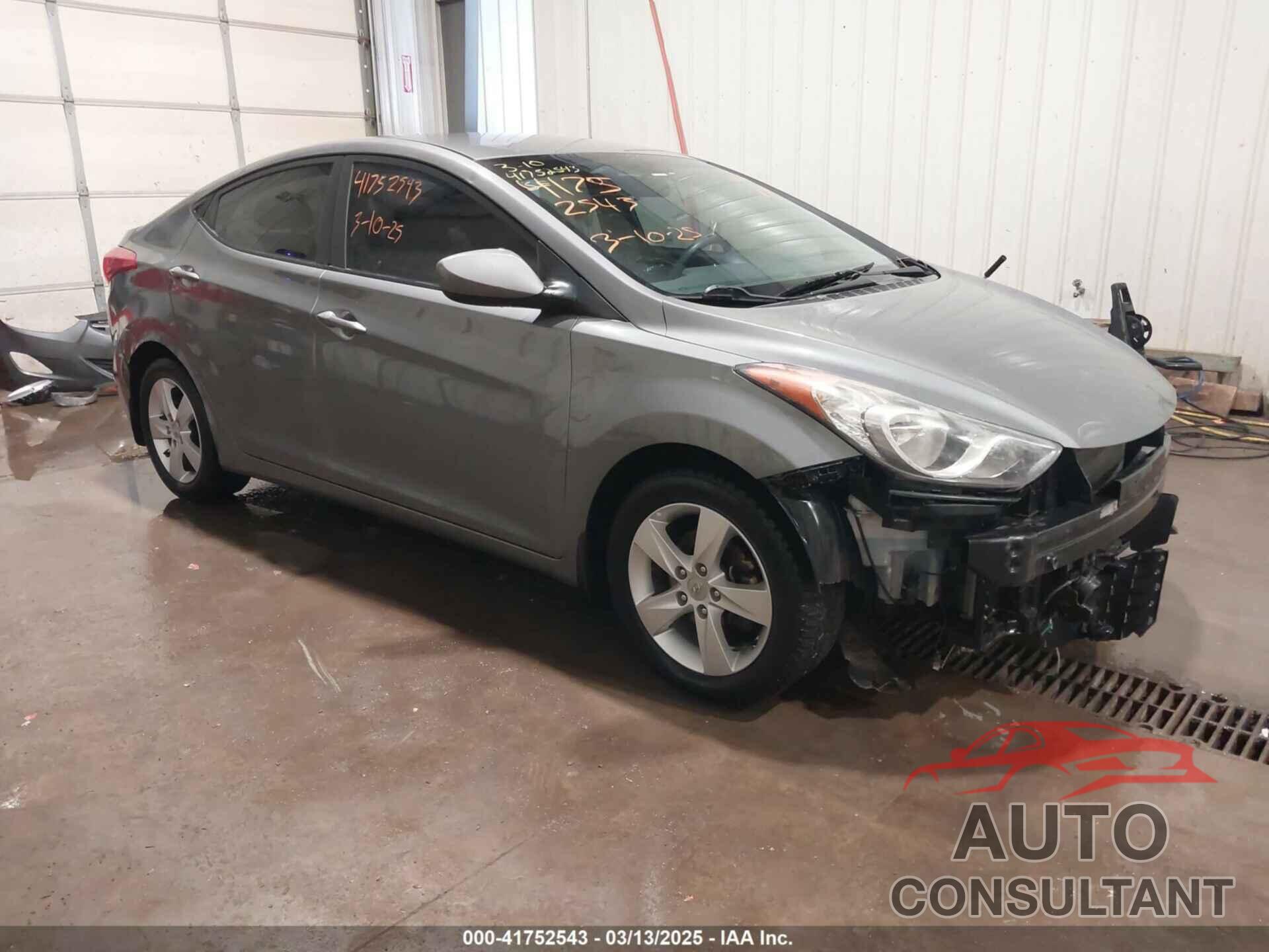 HYUNDAI ELANTRA 2013 - 5NPDH4AE0DH401665