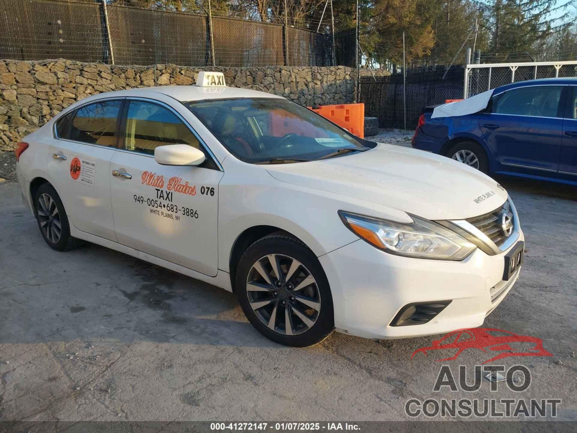 NISSAN ALTIMA 2017 - 1N4AL3AP3HC285236