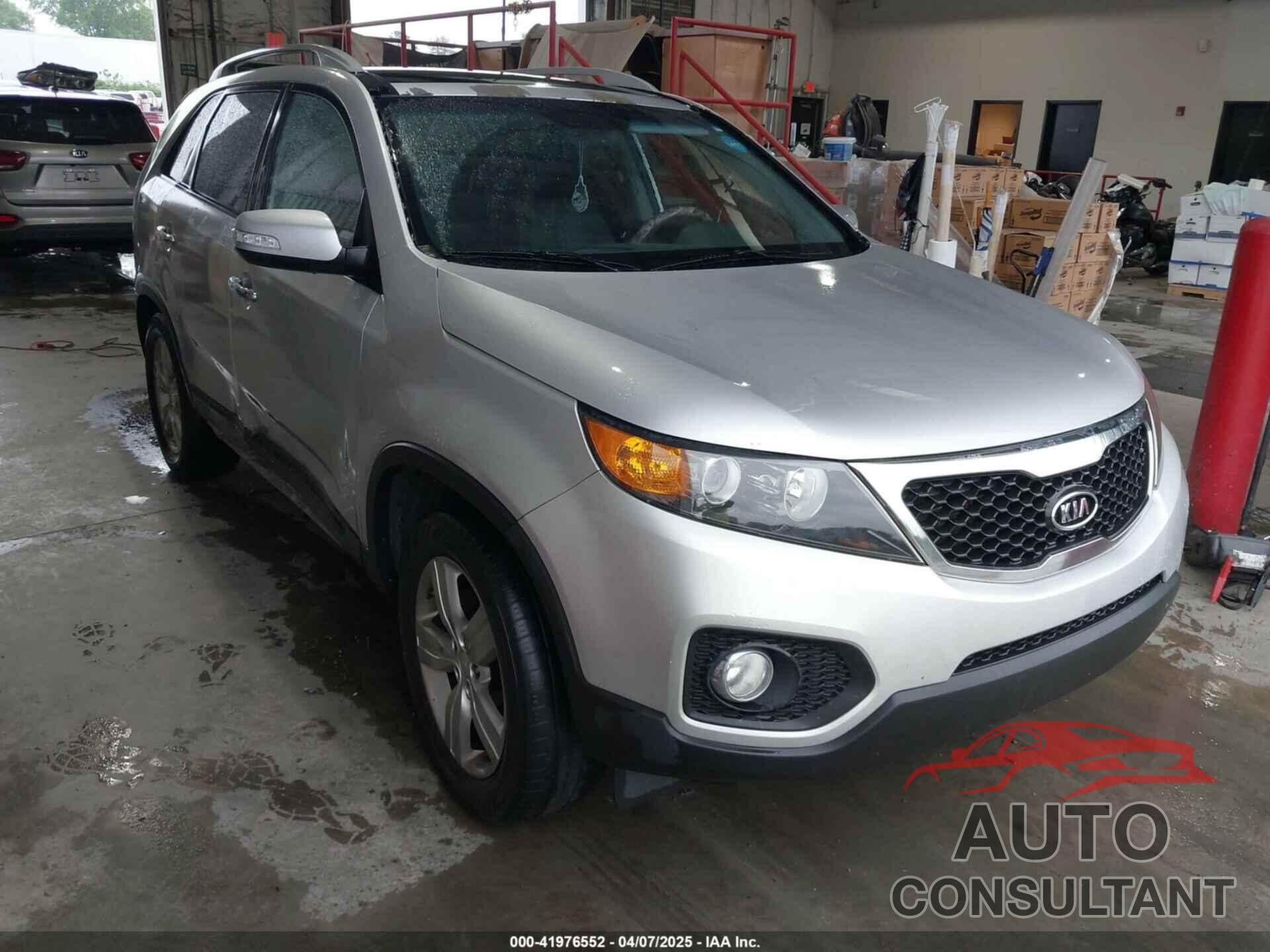 KIA SORENTO 2013 - 5XYKU4A20DG313084