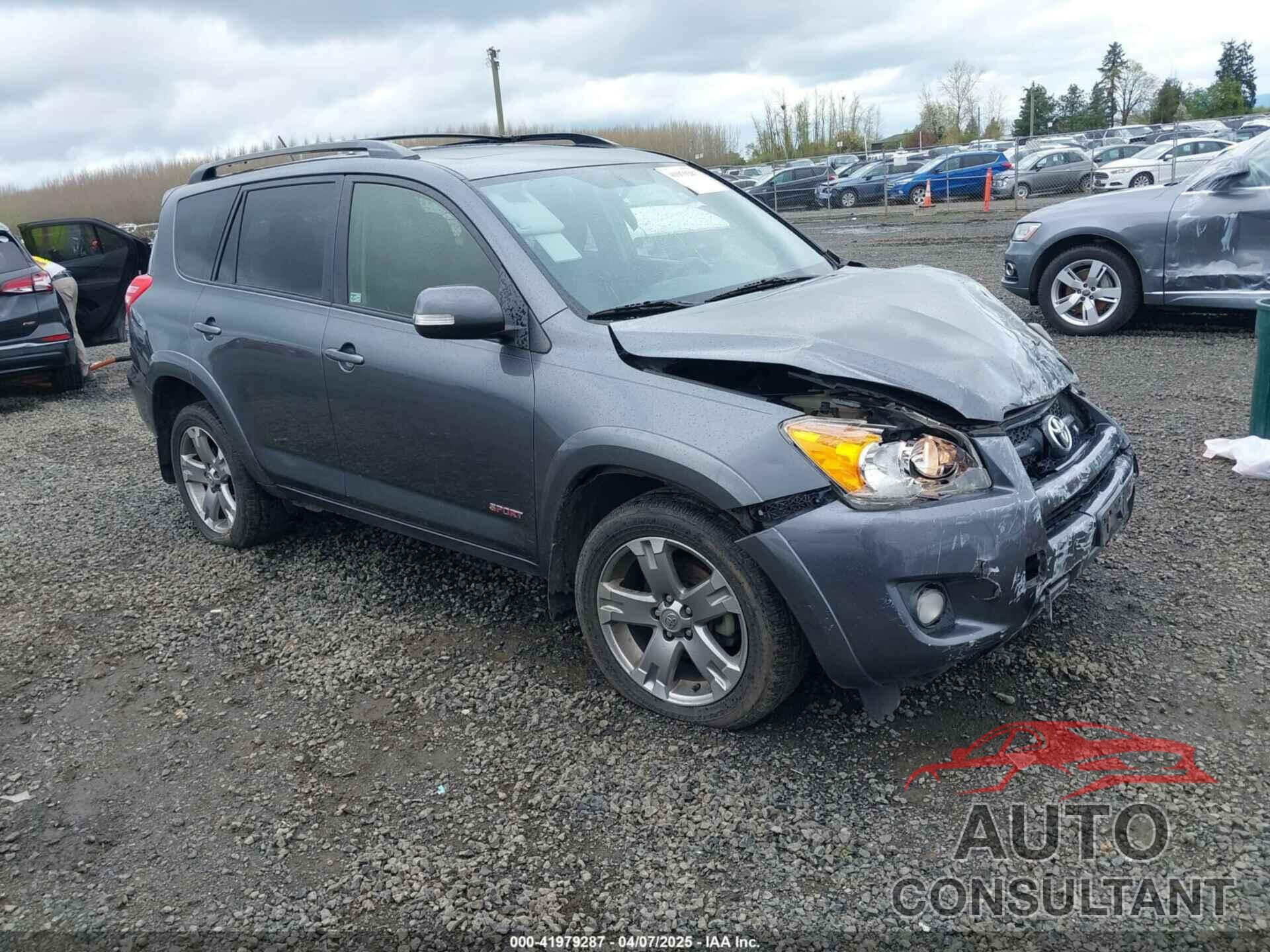 TOYOTA RAV4 2012 - JTMRK4DV6C5108533