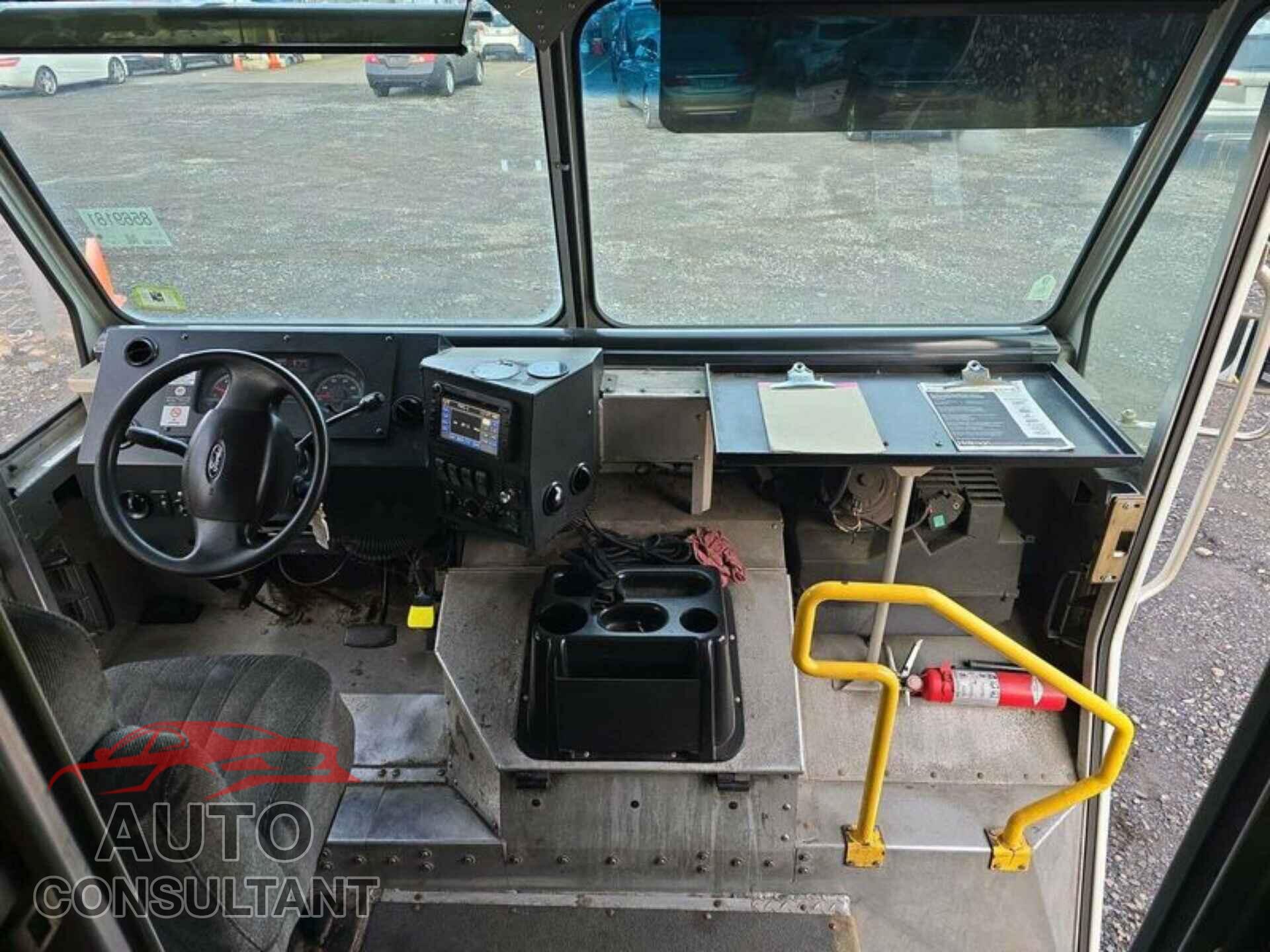 FORD E-450 STRIPPED 2013 - 1FC4E4KL8DDA78185