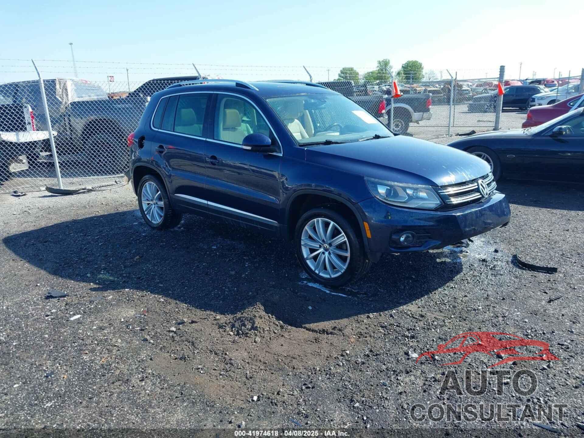 VOLKSWAGEN TIGUAN 2016 - WVGAV7AX0GW581352