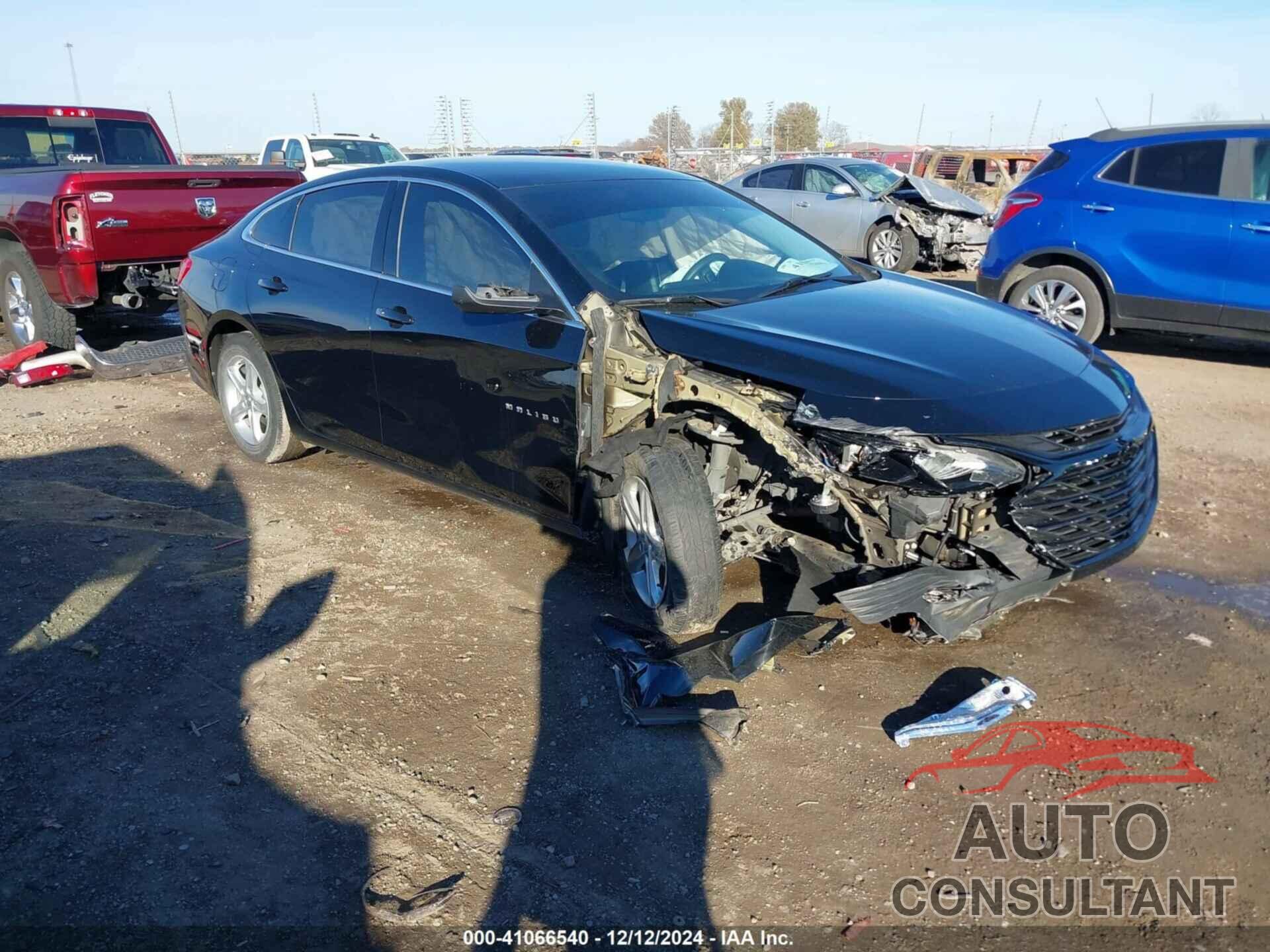 CHEVROLET MALIBU 2020 - 1G1ZB5ST5LF113488