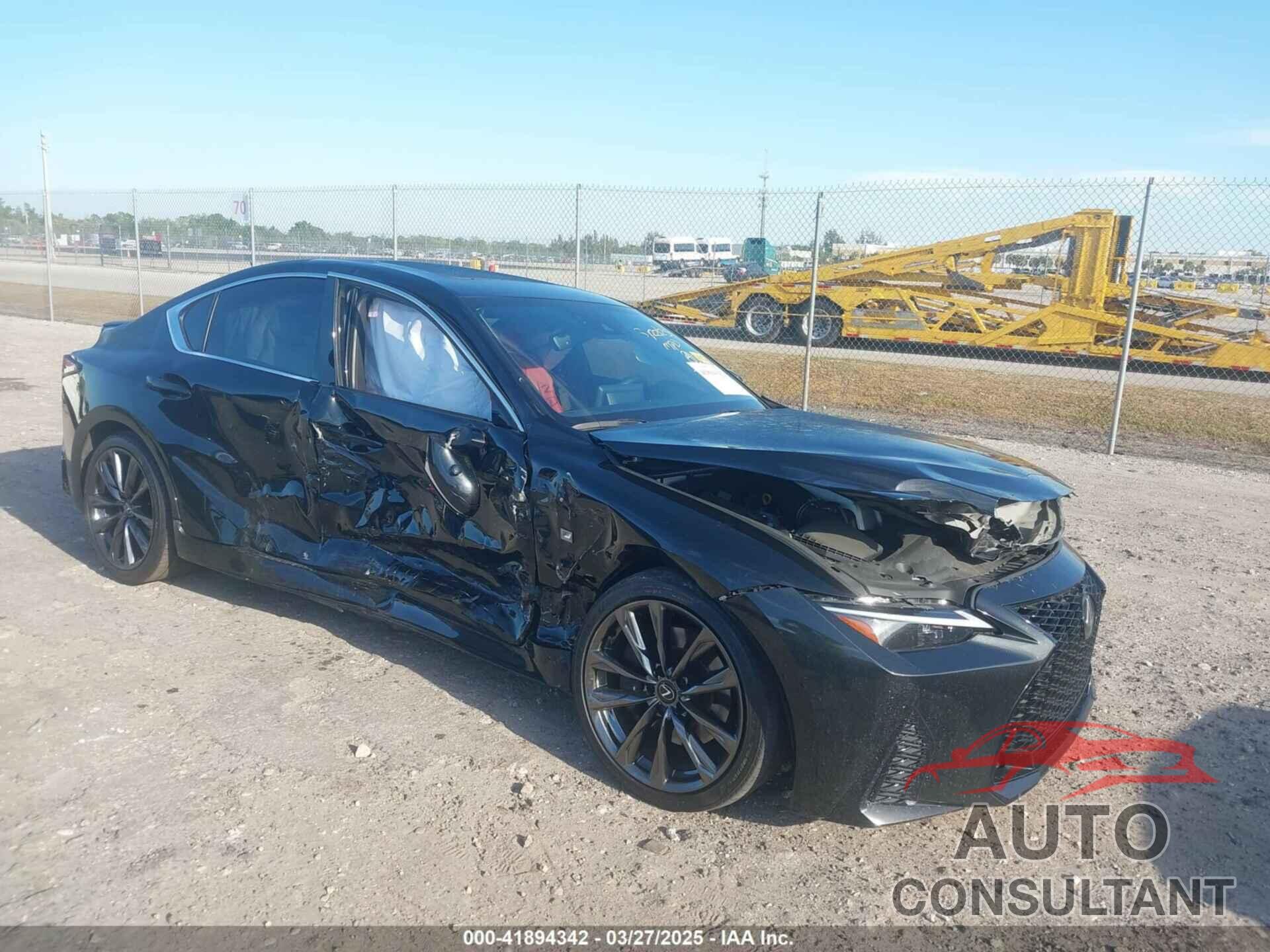 LEXUS IS 350 2023 - JTHGZ1B26P5067657
