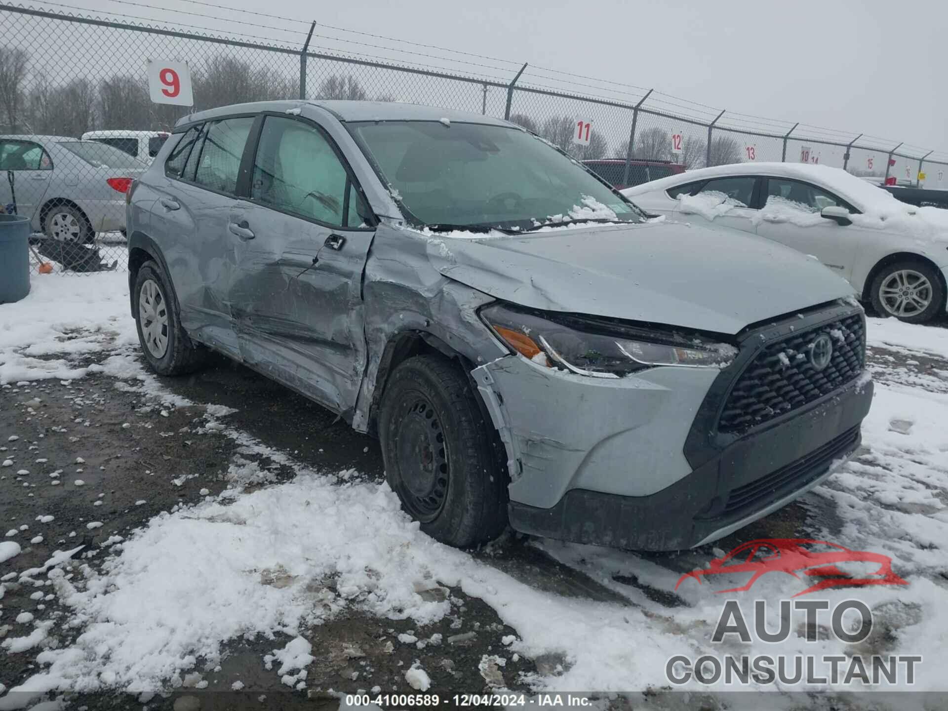 TOYOTA COROLLA CROSS 2022 - 7MUAAABG6NV027618