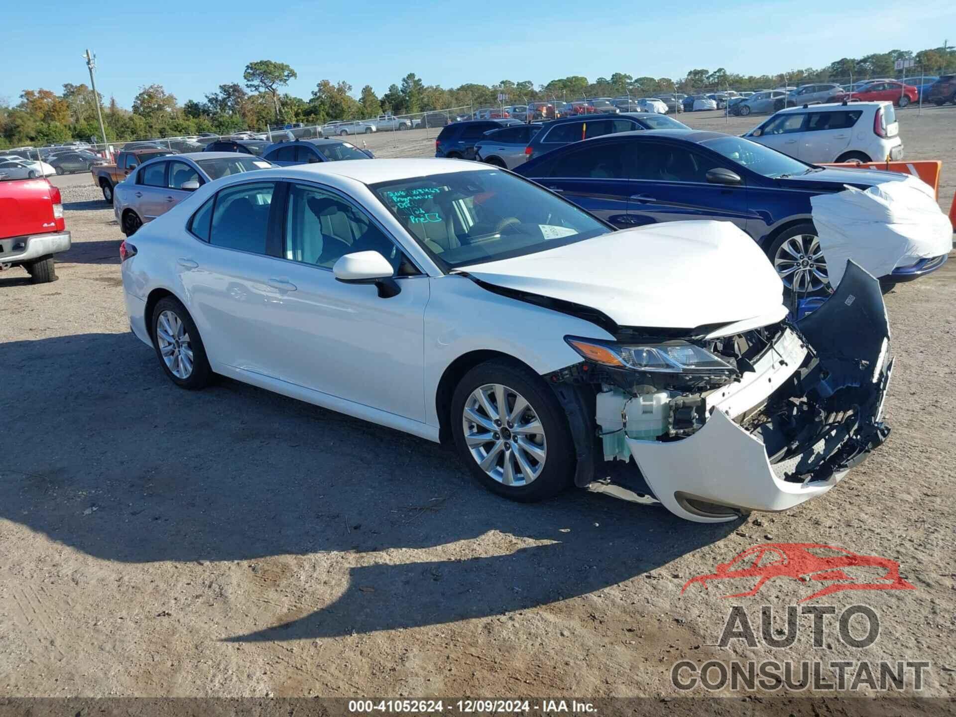 TOYOTA CAMRY 2021 - 4T1C11AK4MU444346