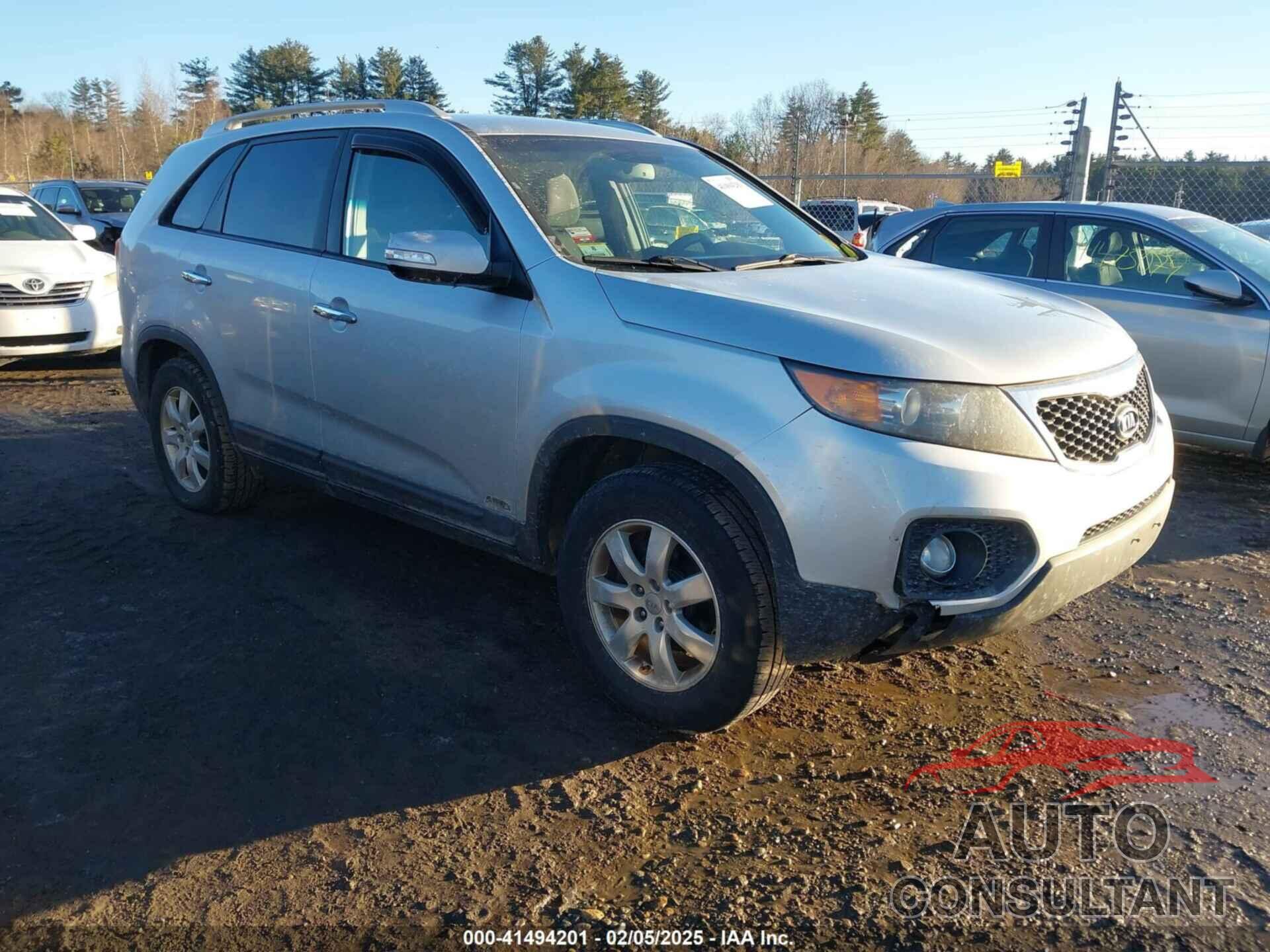 KIA SORENTO 2013 - 5XYKTDA26DG419848