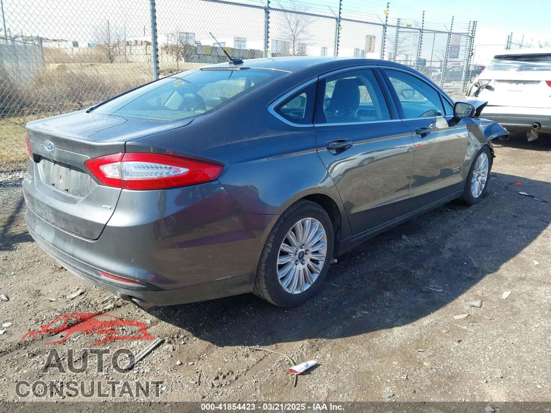 FORD FUSION ENERGI 2015 - 3FA6P0PU0FR180870