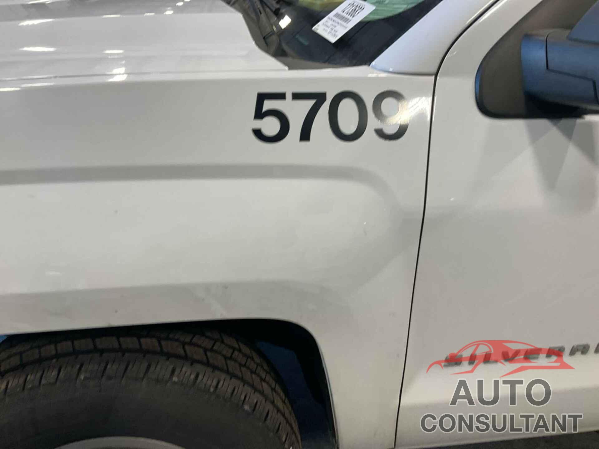 CHEVROLET SILVERADO 1500 2017 - 1GCRCNEC2HZ222223