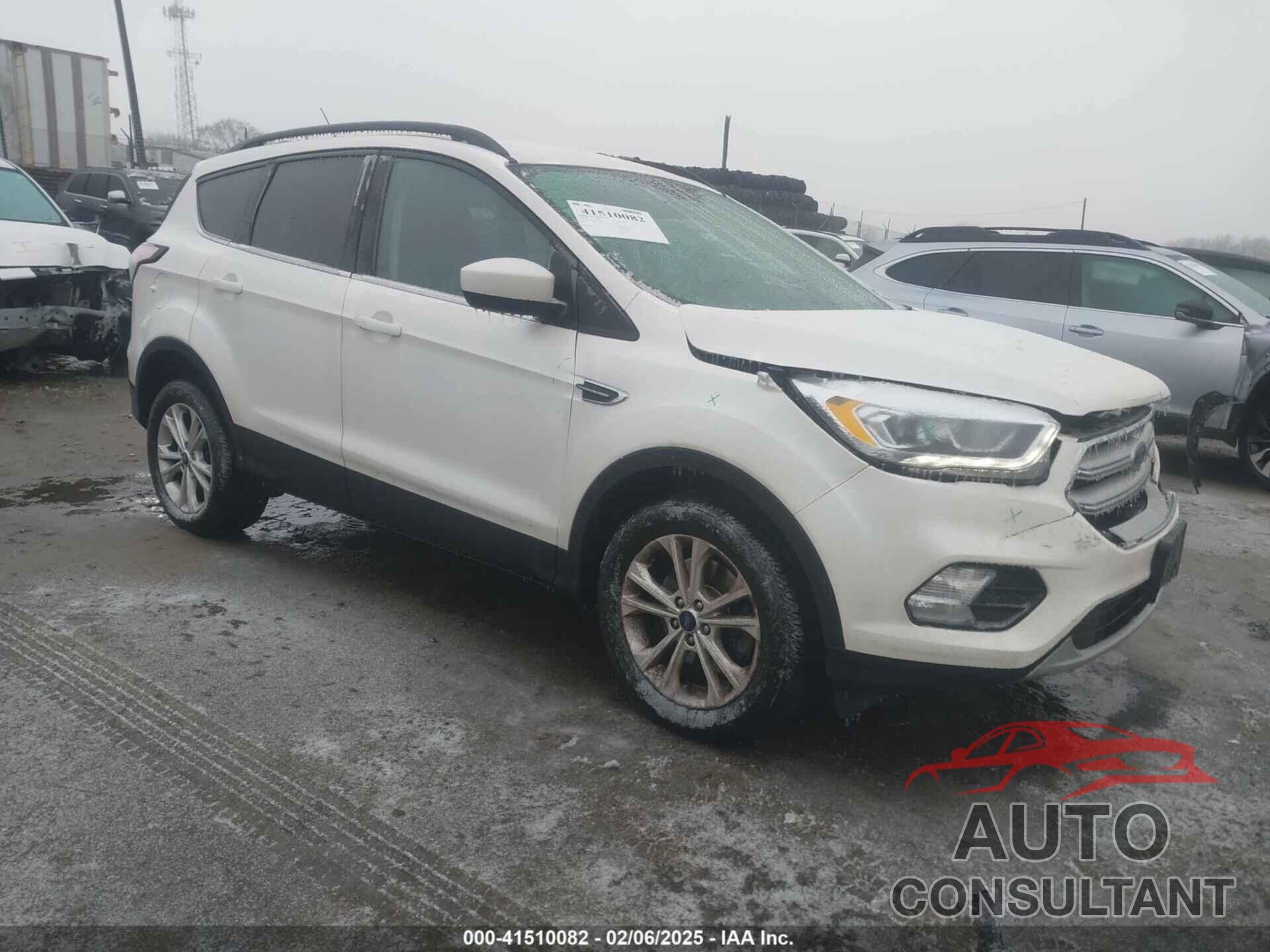 FORD ESCAPE 2018 - 1FMCU9HD8JUD12621