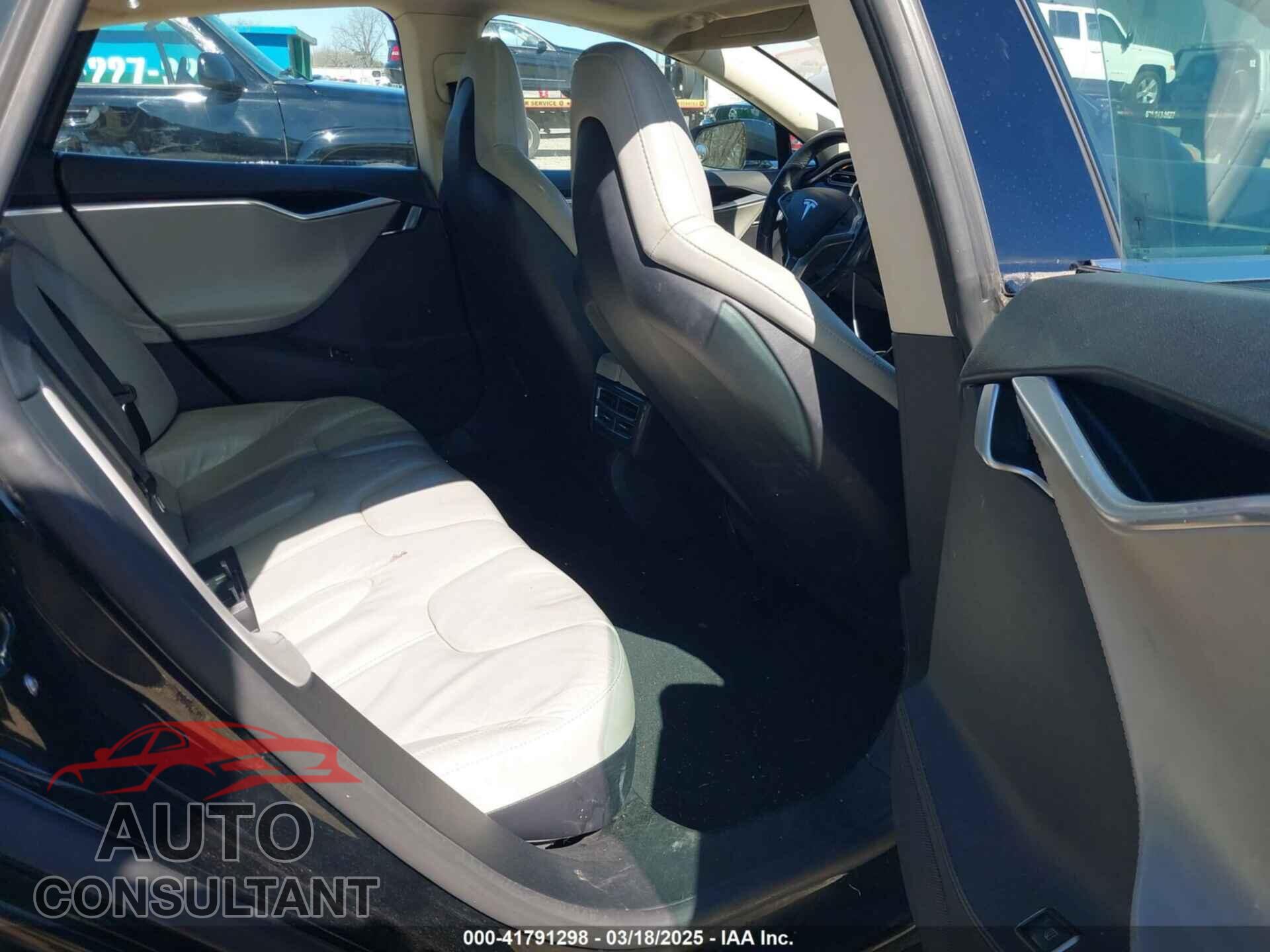 TESLA MODEL S 2012 - 5YJSA1CN1CFP03101