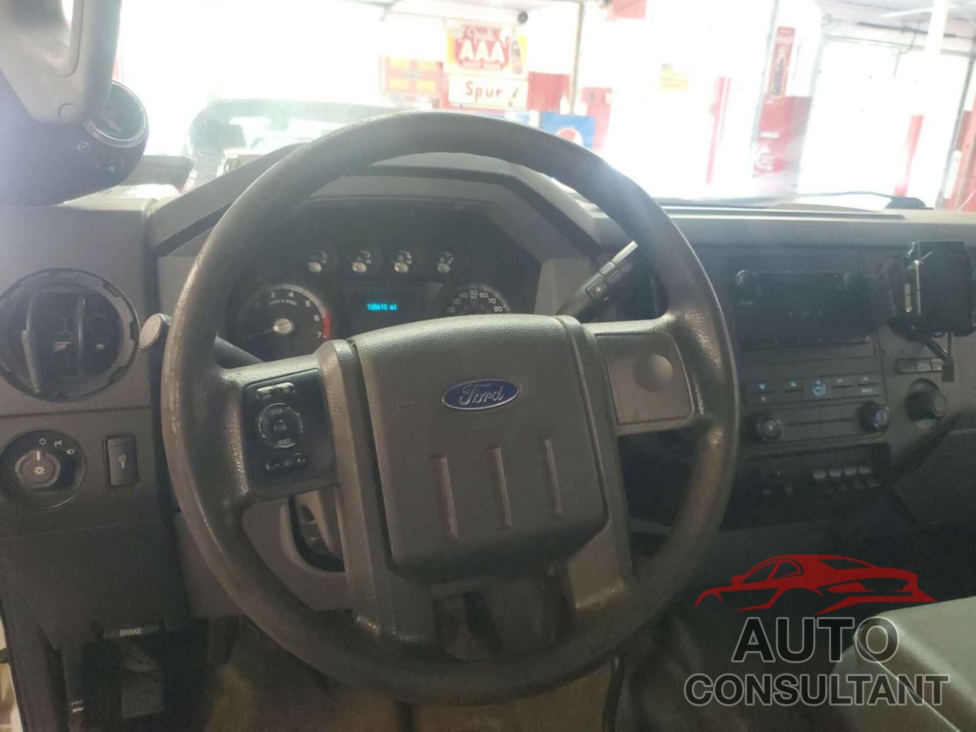 FORD F-350 2015 - 1FT8X3B60FEB33631