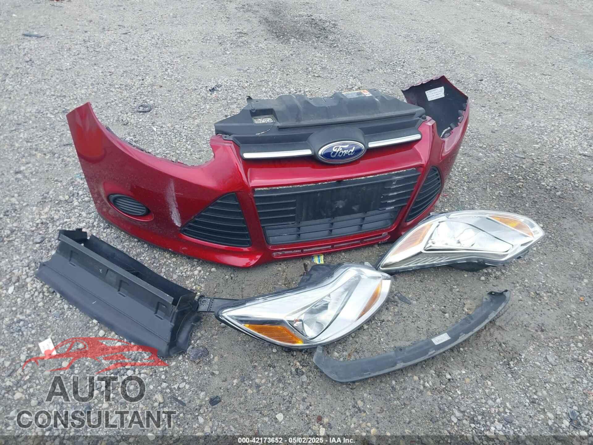 FORD FOCUS 2014 - 1FADP3F27EL228709