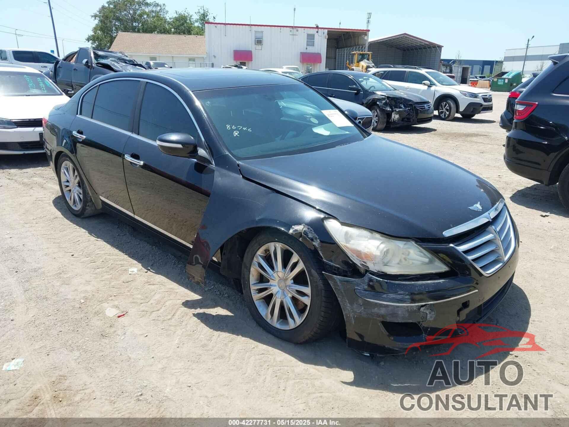 HYUNDAI GENESIS 2011 - KMHGC4DF0BU131917