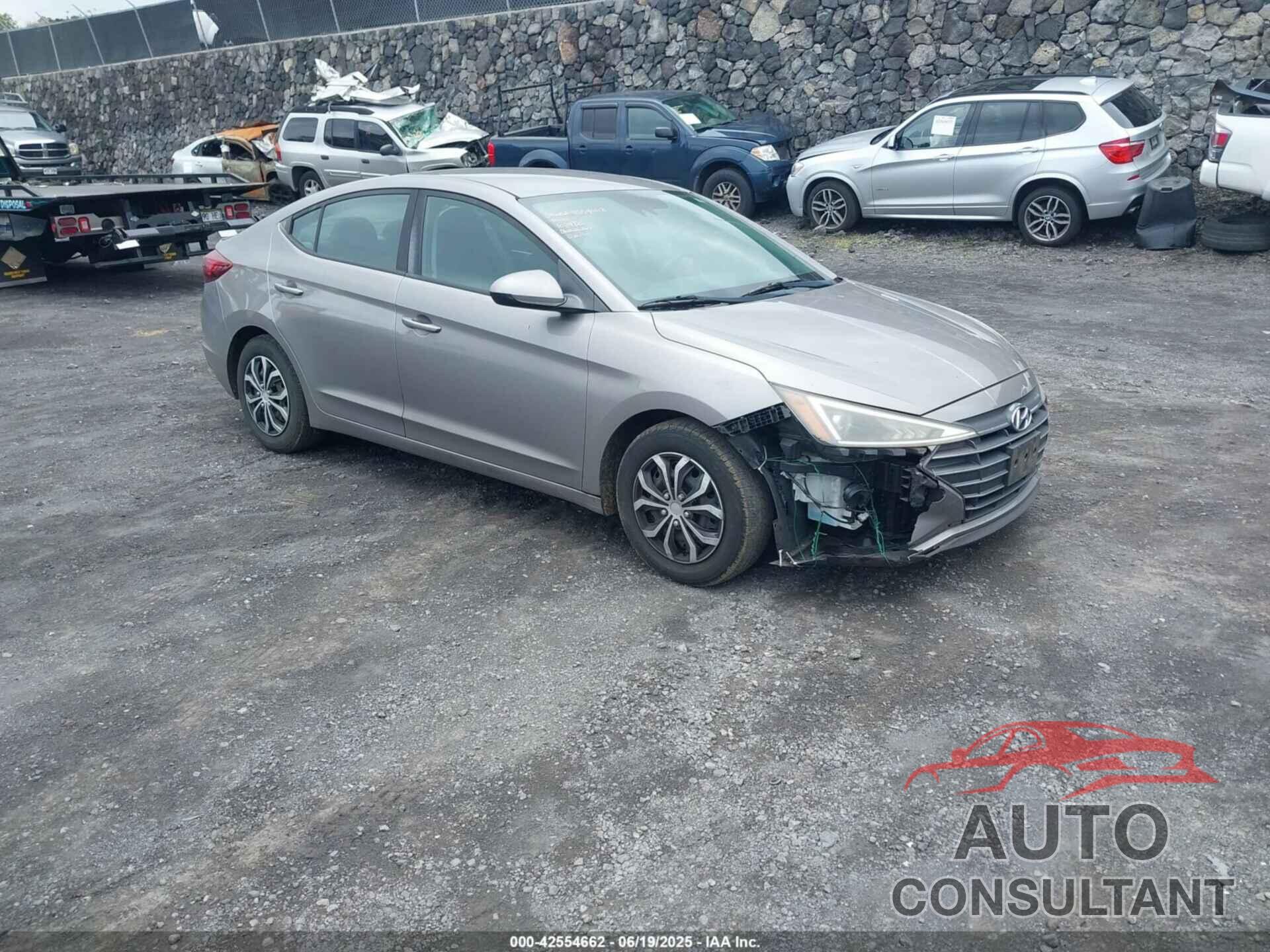 HYUNDAI ELANTRA 2020 - KMHD74LF5LU899595