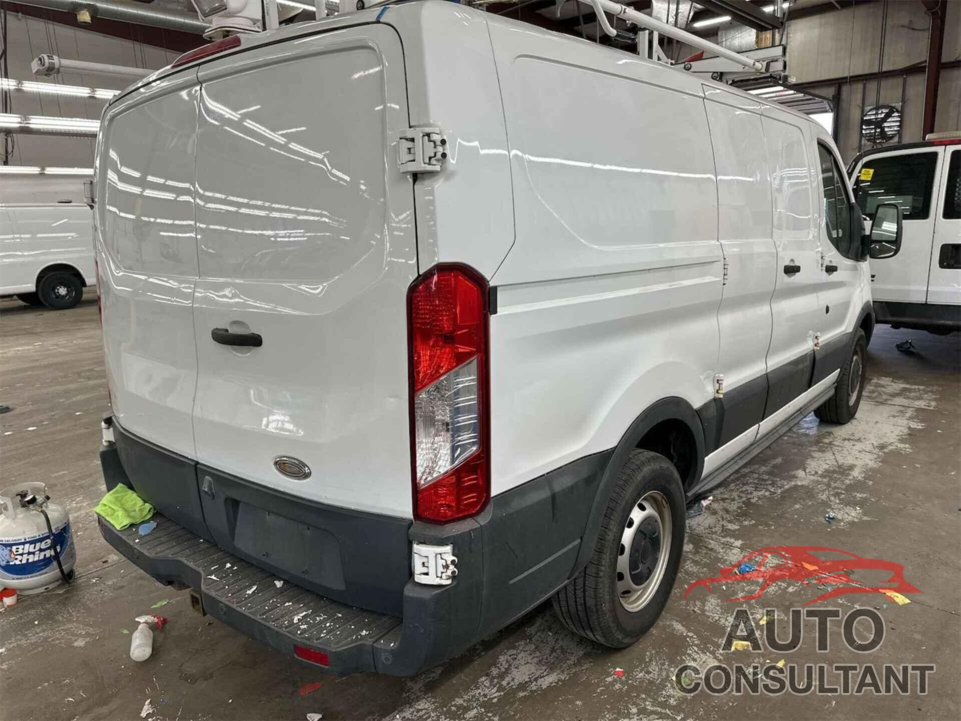 FORD TRANSIT 2015 - 1FTNR1ZM2FKA45204