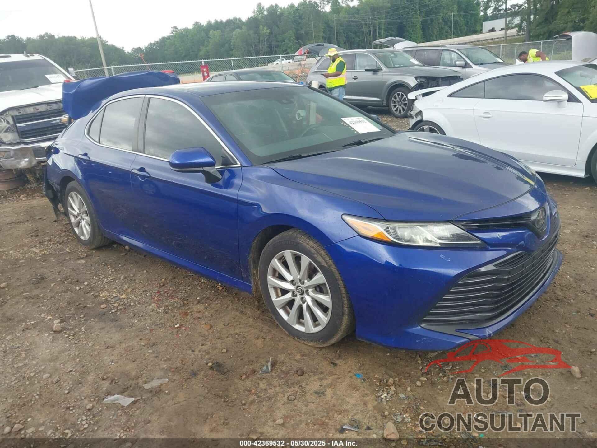 TOYOTA CAMRY 2018 - JTNB11HK2J3008582