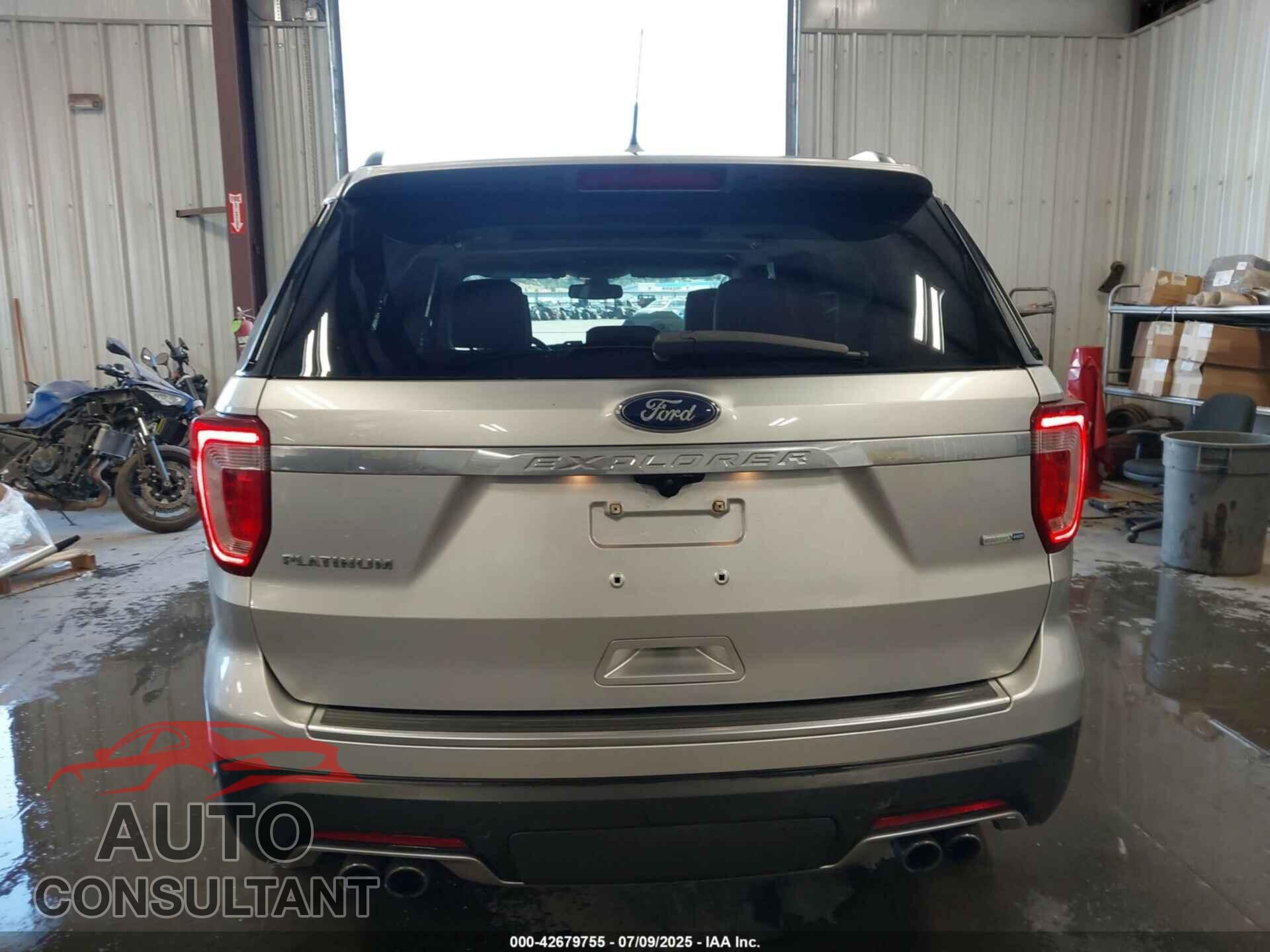 FORD EXPLORER 2018 - 1FM5K8HT1JGB31021