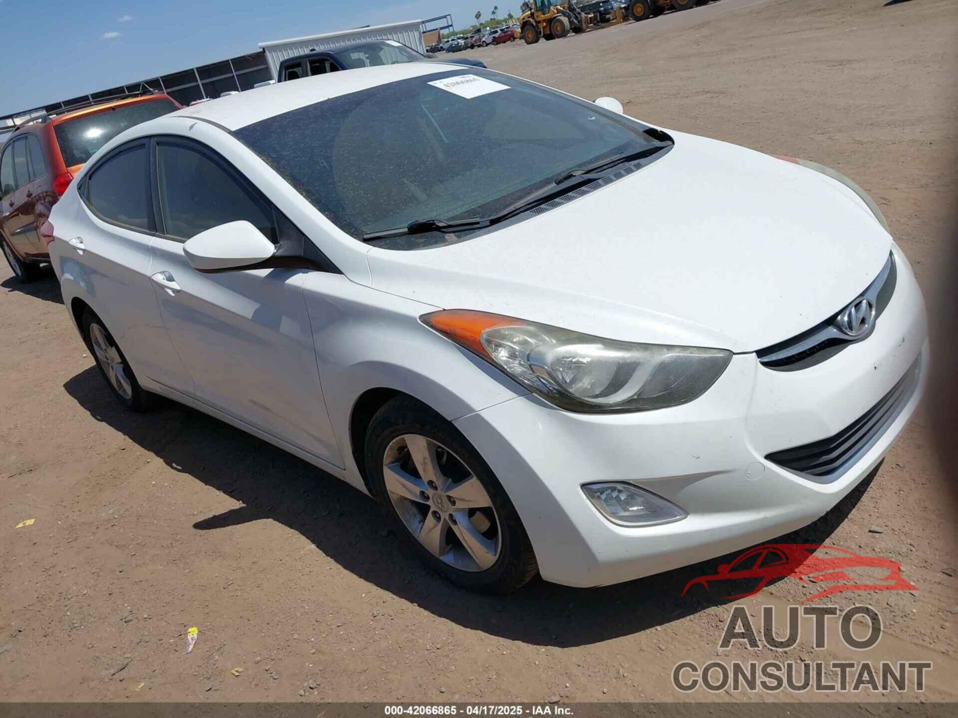 HYUNDAI ELANTRA 2012 - 5NPDH4AE4CH070247