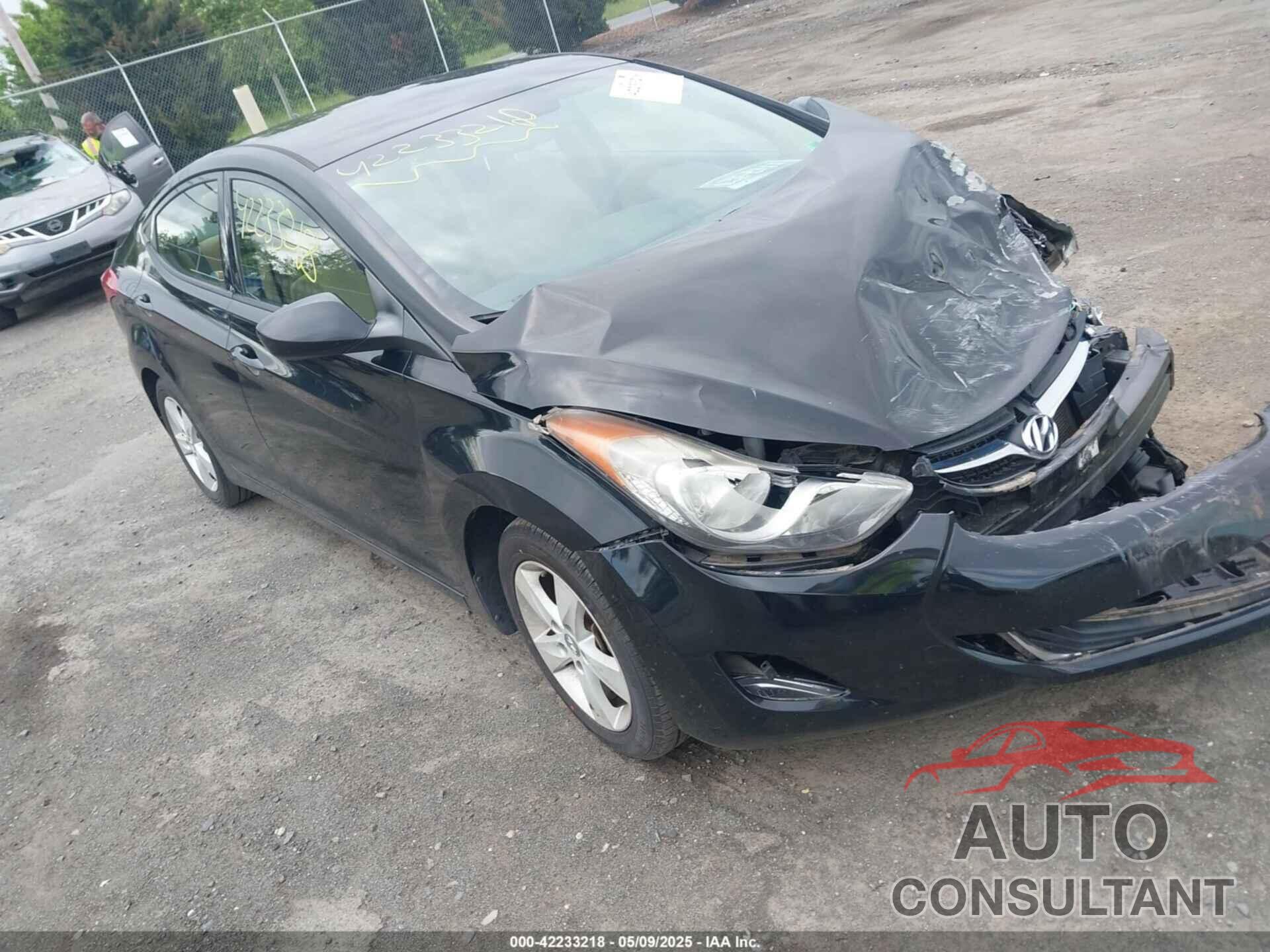 HYUNDAI ELANTRA 2013 - KMHDH4AE1DU995040