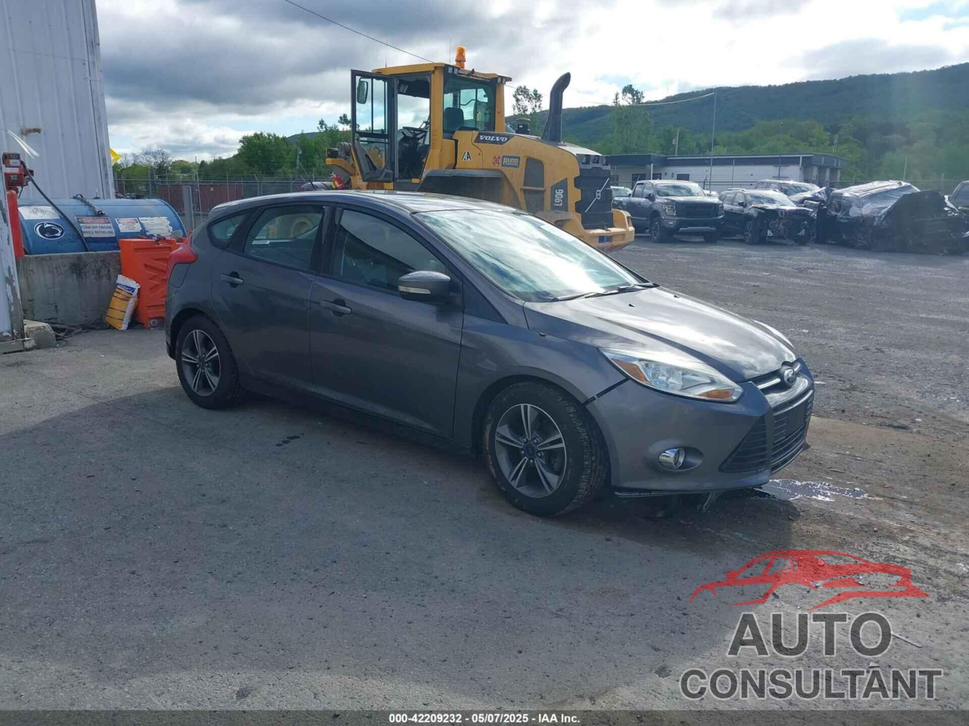 FORD FOCUS 2014 - 1FADP3K22EL319750