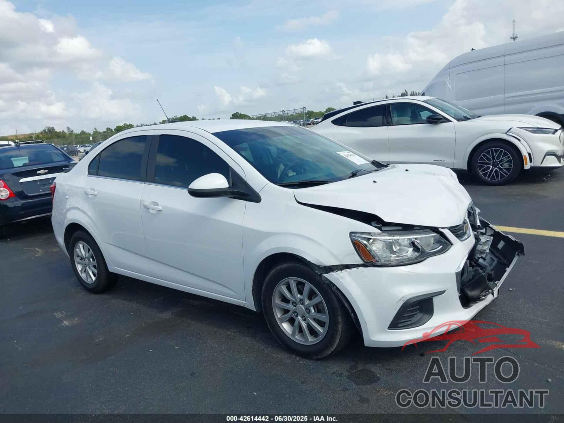CHEVROLET SONIC 2017 - 1G1JD5SH3H4115066