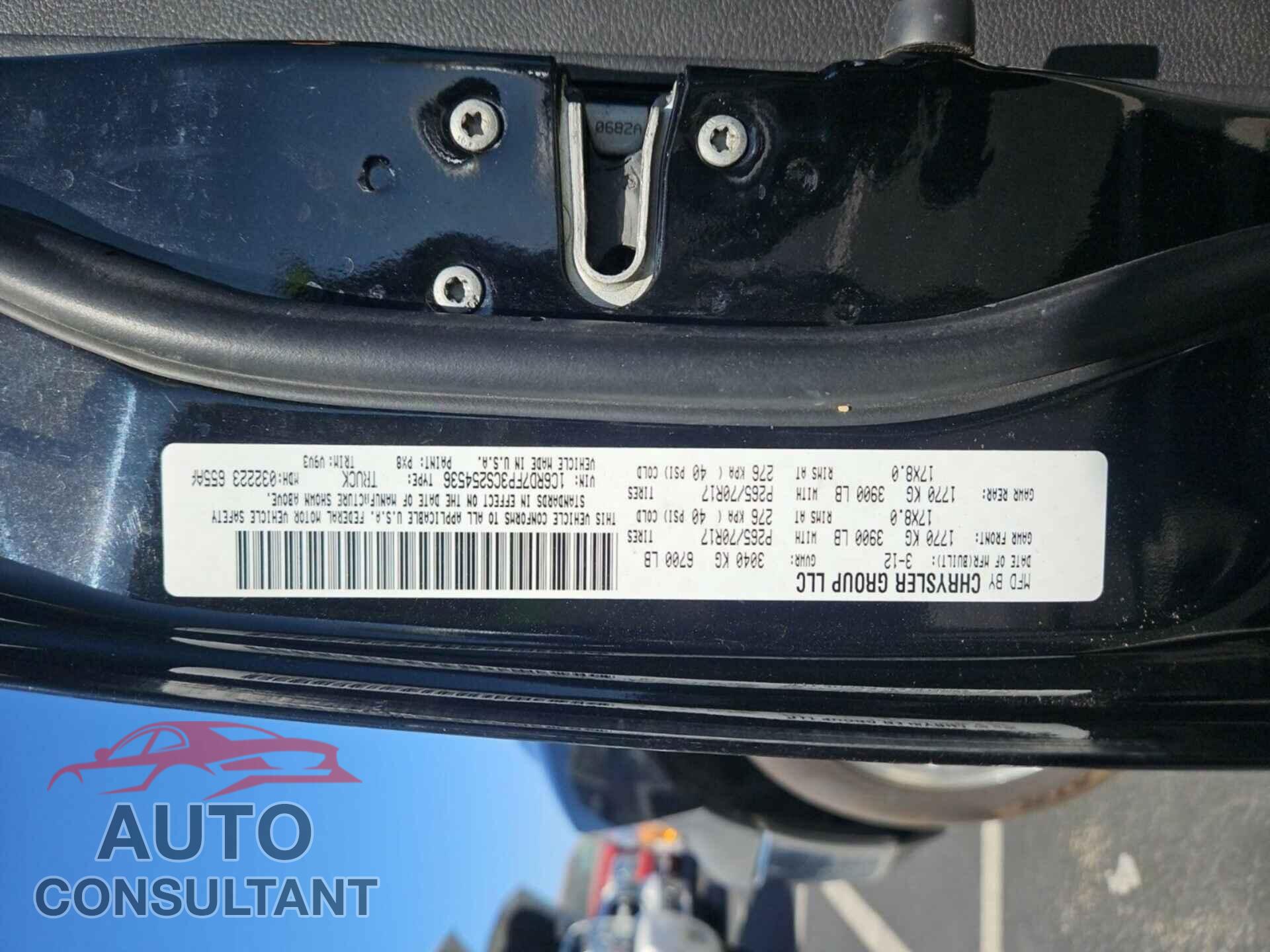 DODGE RAM 1500 2012 - 1C6RD7FP3CS254536