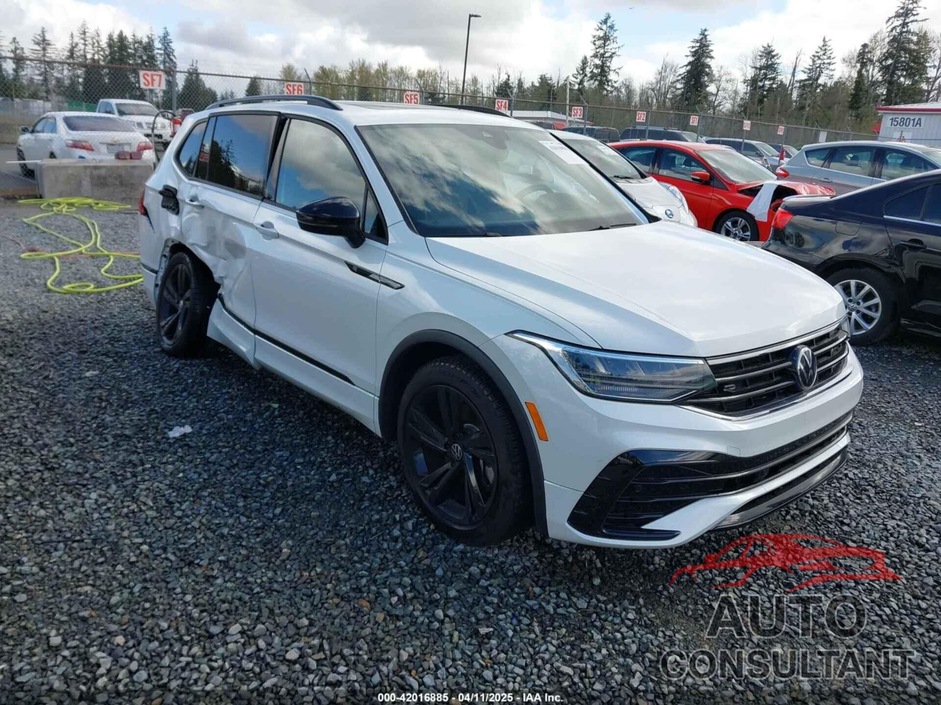 VOLKSWAGEN TIGUAN 2023 - 3VVCB7AX3PM014446