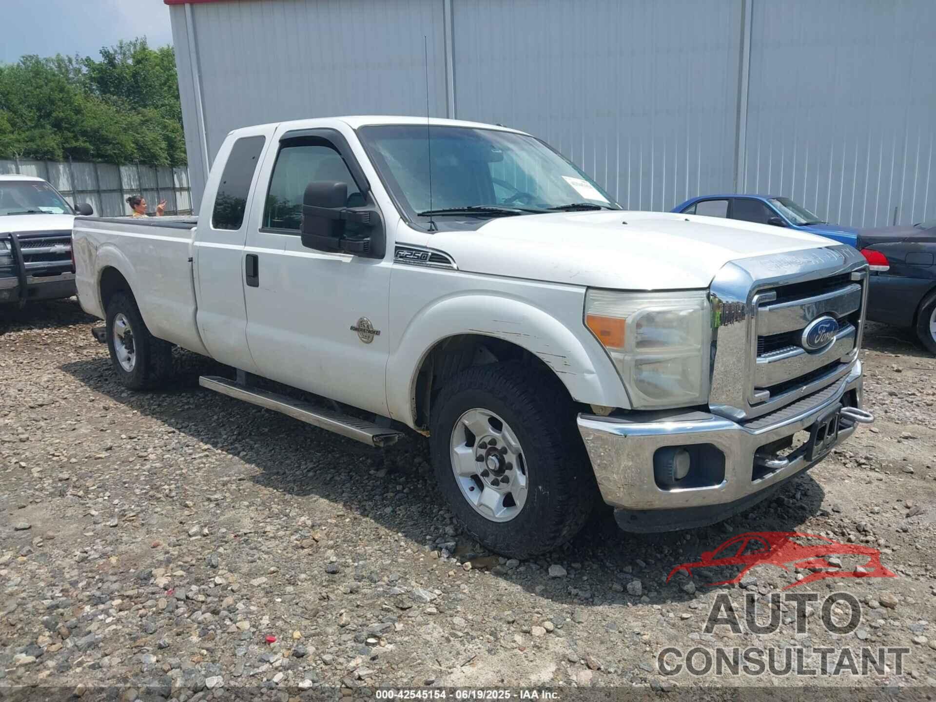 FORD F-250 2011 - 1FT7X2AT3BEC33228
