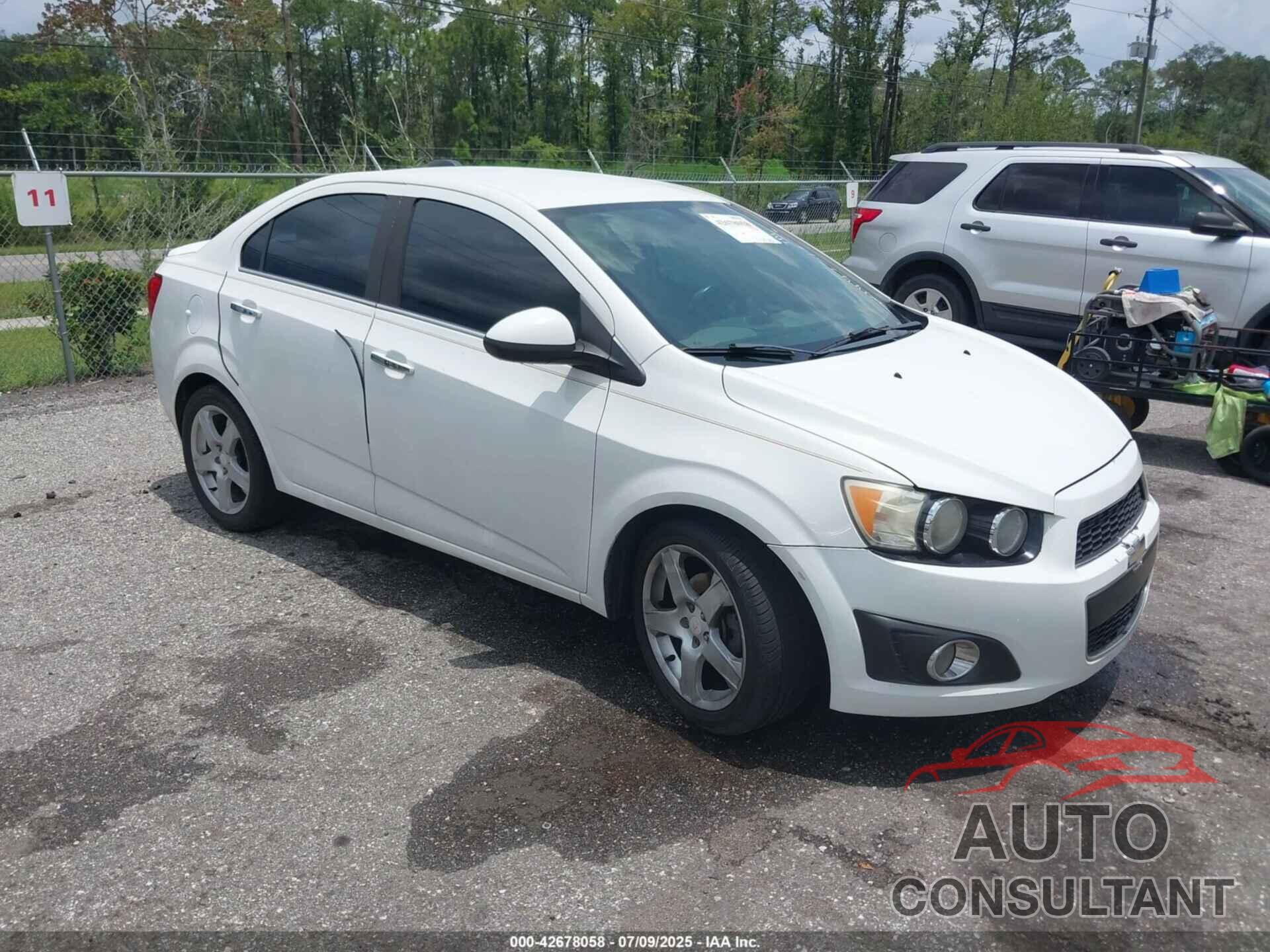 CHEVROLET SONIC 2016 - 1G1JE5SB6G4144231