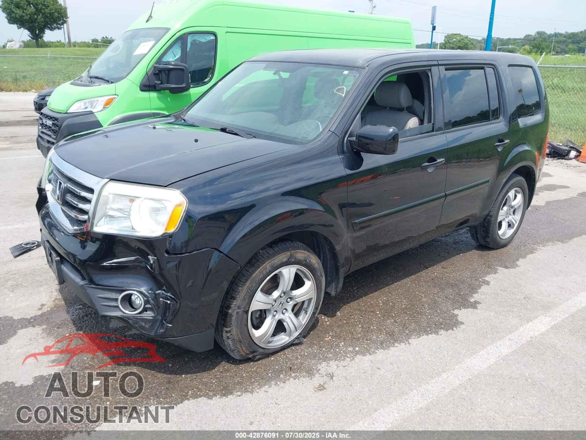 HONDA PILOT 2013 - 5FNYF4H50DB056830