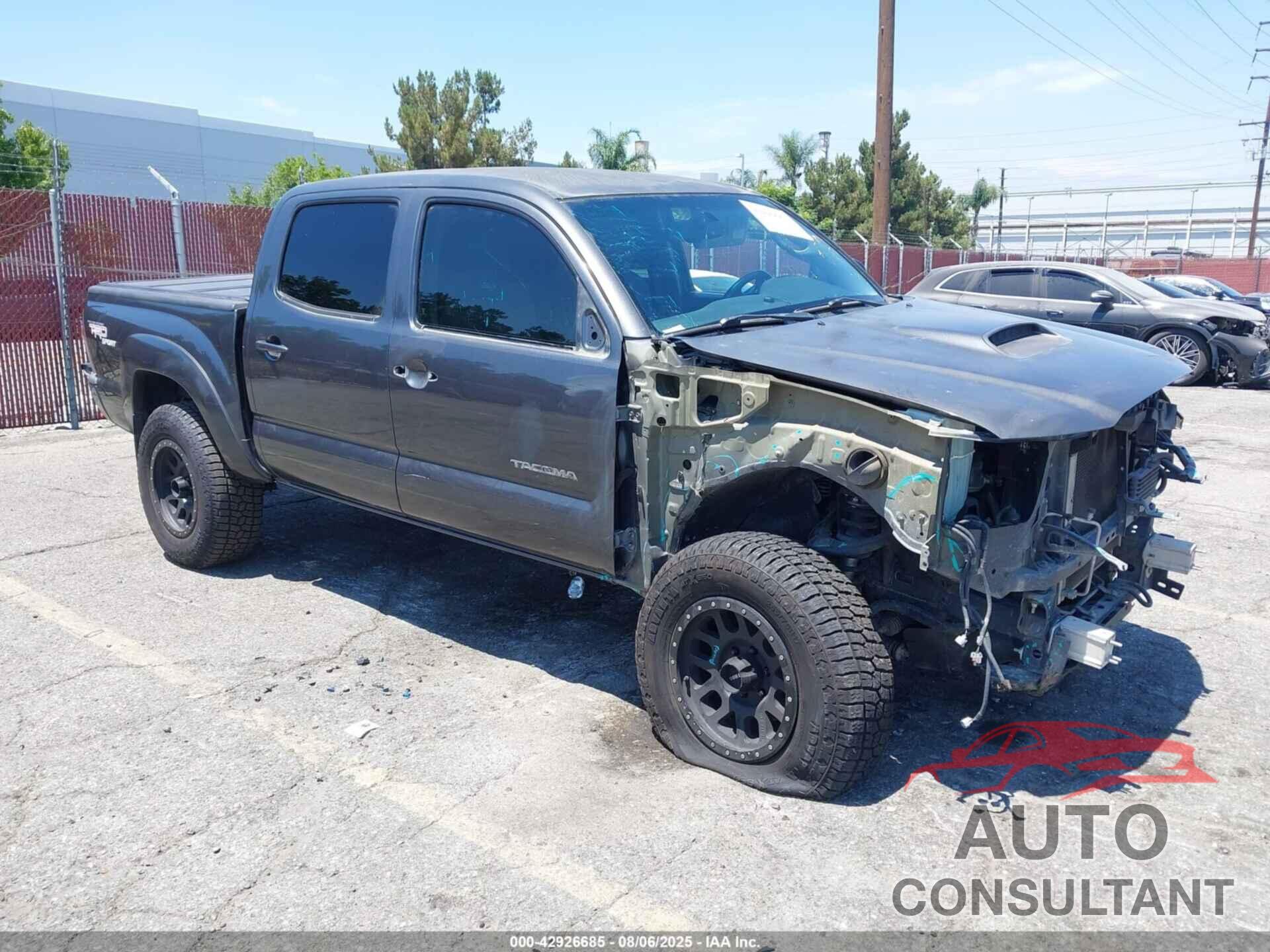 TOYOTA TACOMA 2011 - 3TMJU4GN5BM125206