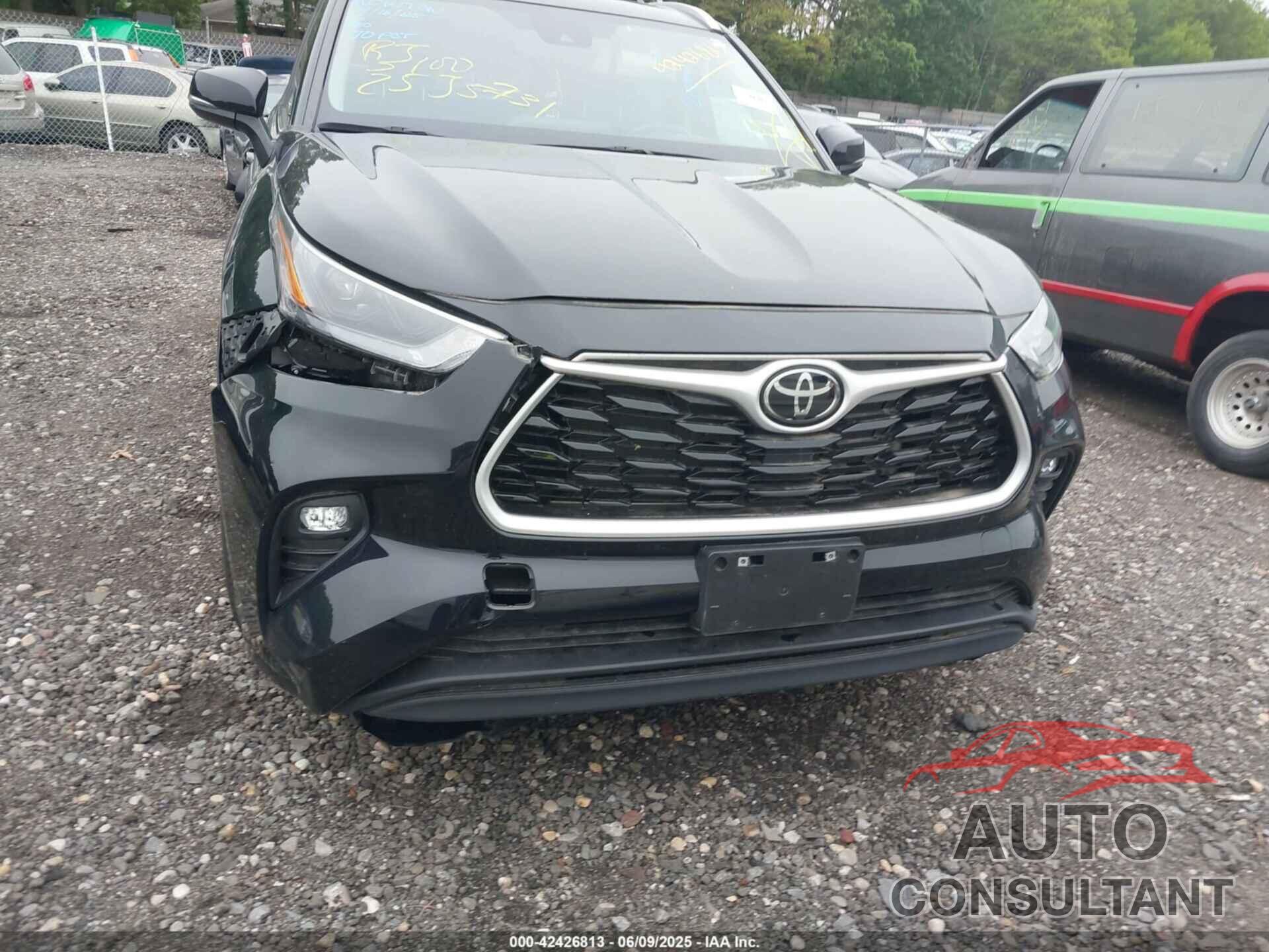 TOYOTA HIGHLANDER 2023 - 5TDKDRBH0PS026819