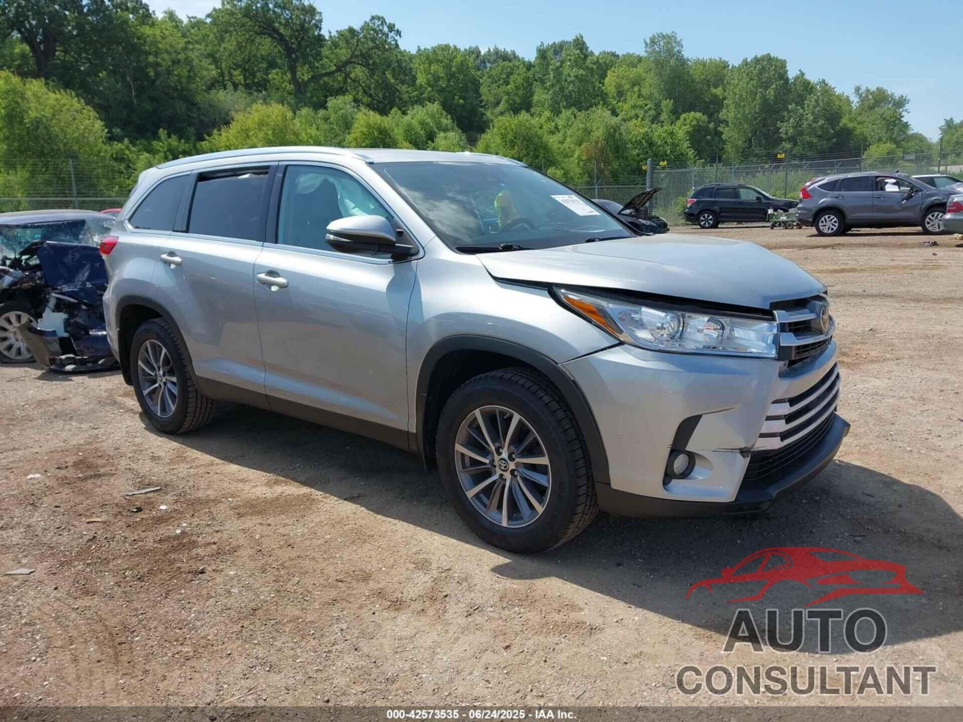 TOYOTA HIGHLANDER 2019 - 5TDJZRFH7KS593545