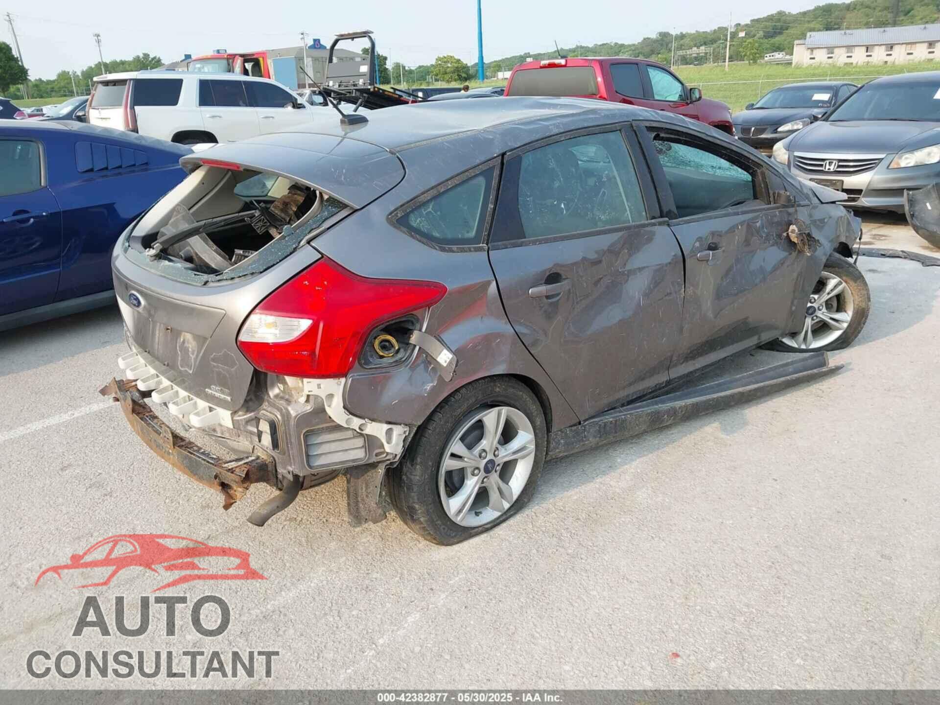 FORD FOCUS 2014 - 1FADP3K25EL259592