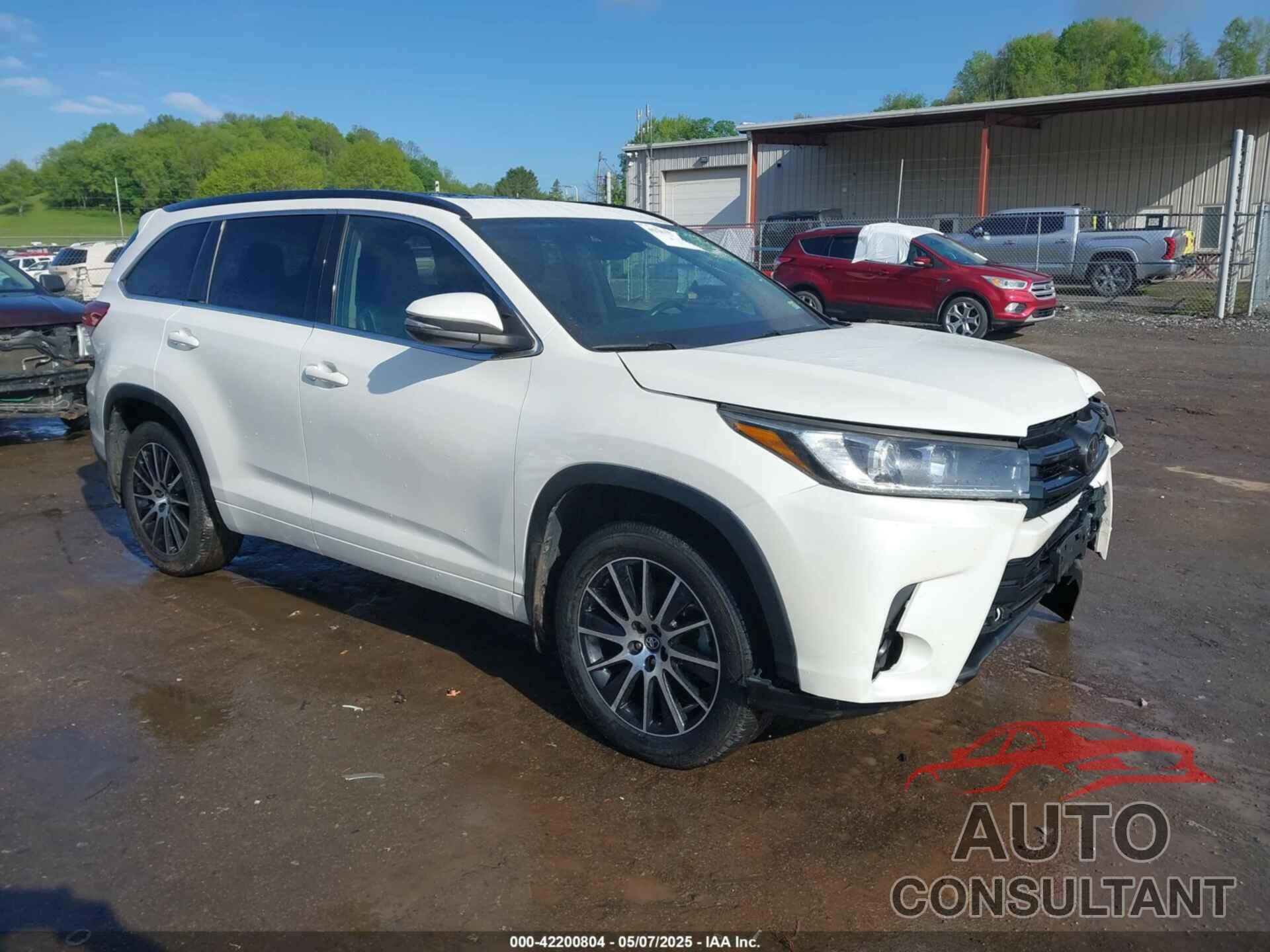 TOYOTA HIGHLANDER 2017 - 5TDKZRFH8HS187500