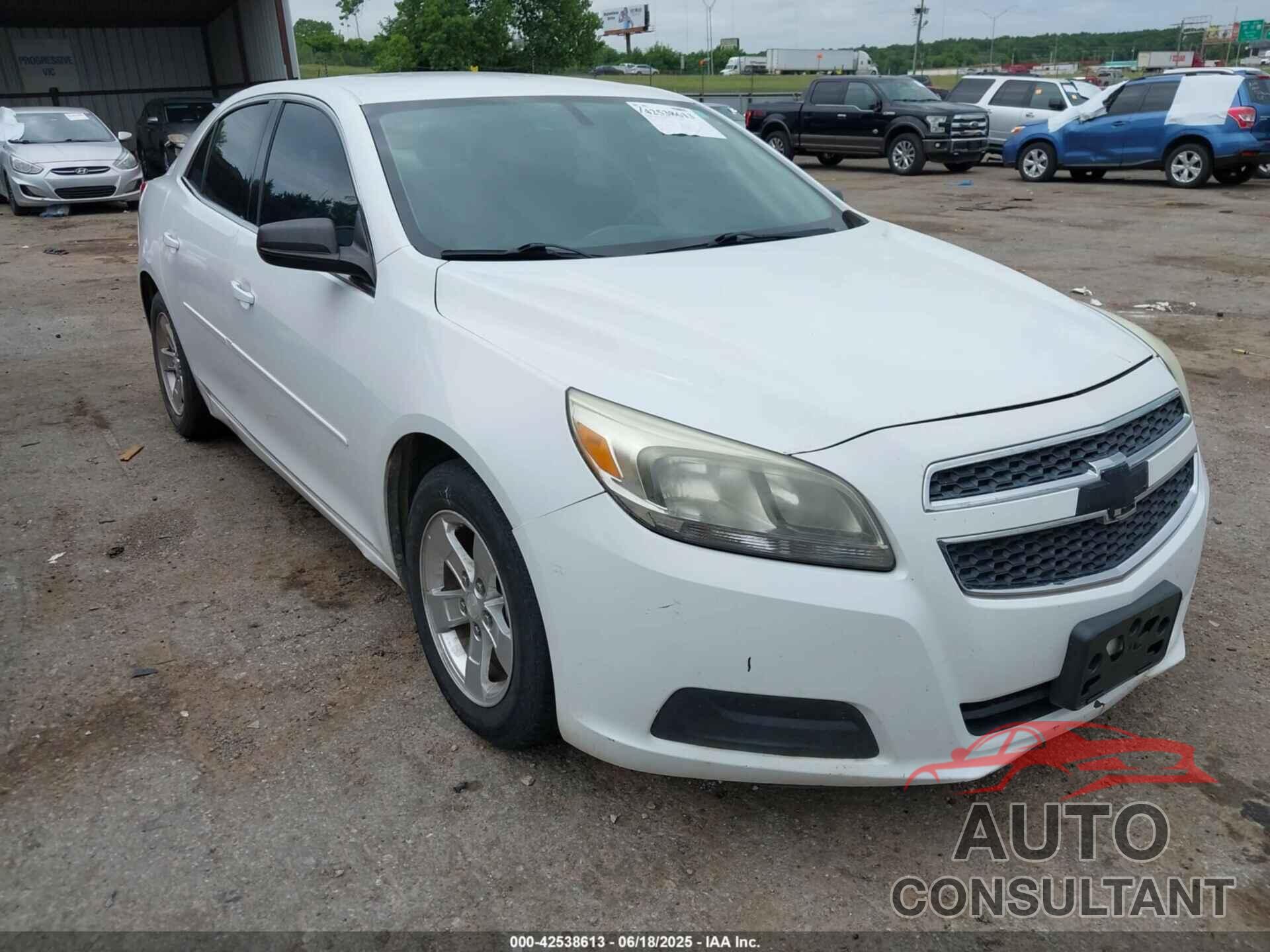 CHEVROLET MALIBU 2013 - 1G11B5SA4DF251830