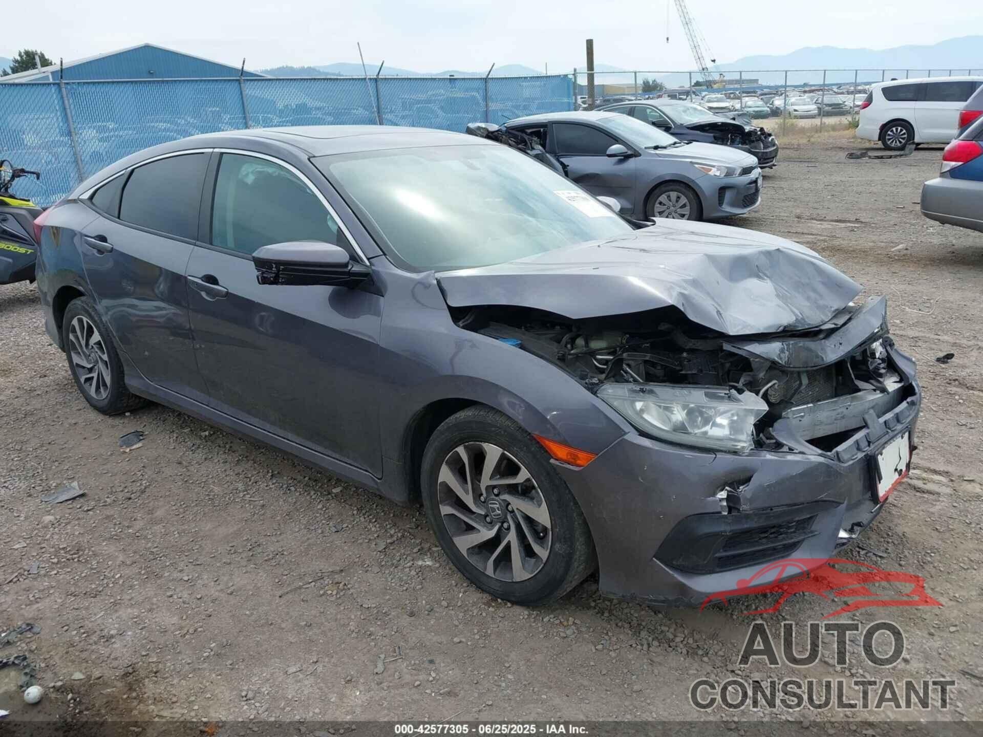 HONDA CIVIC 2018 - 2HGFC2F77JH572098