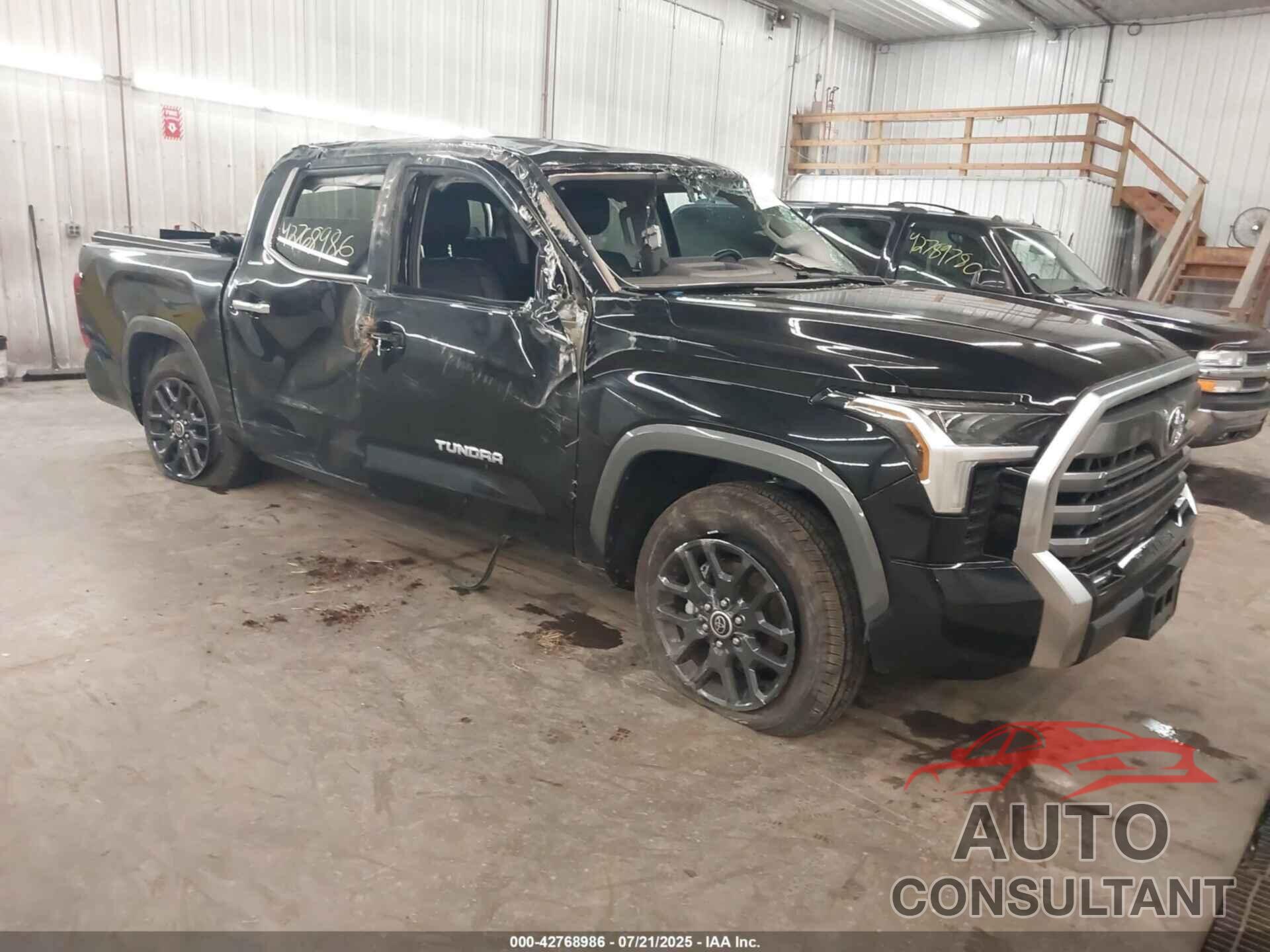 TOYOTA TUNDRA 2022 - 5TFJA5DBXNX020295