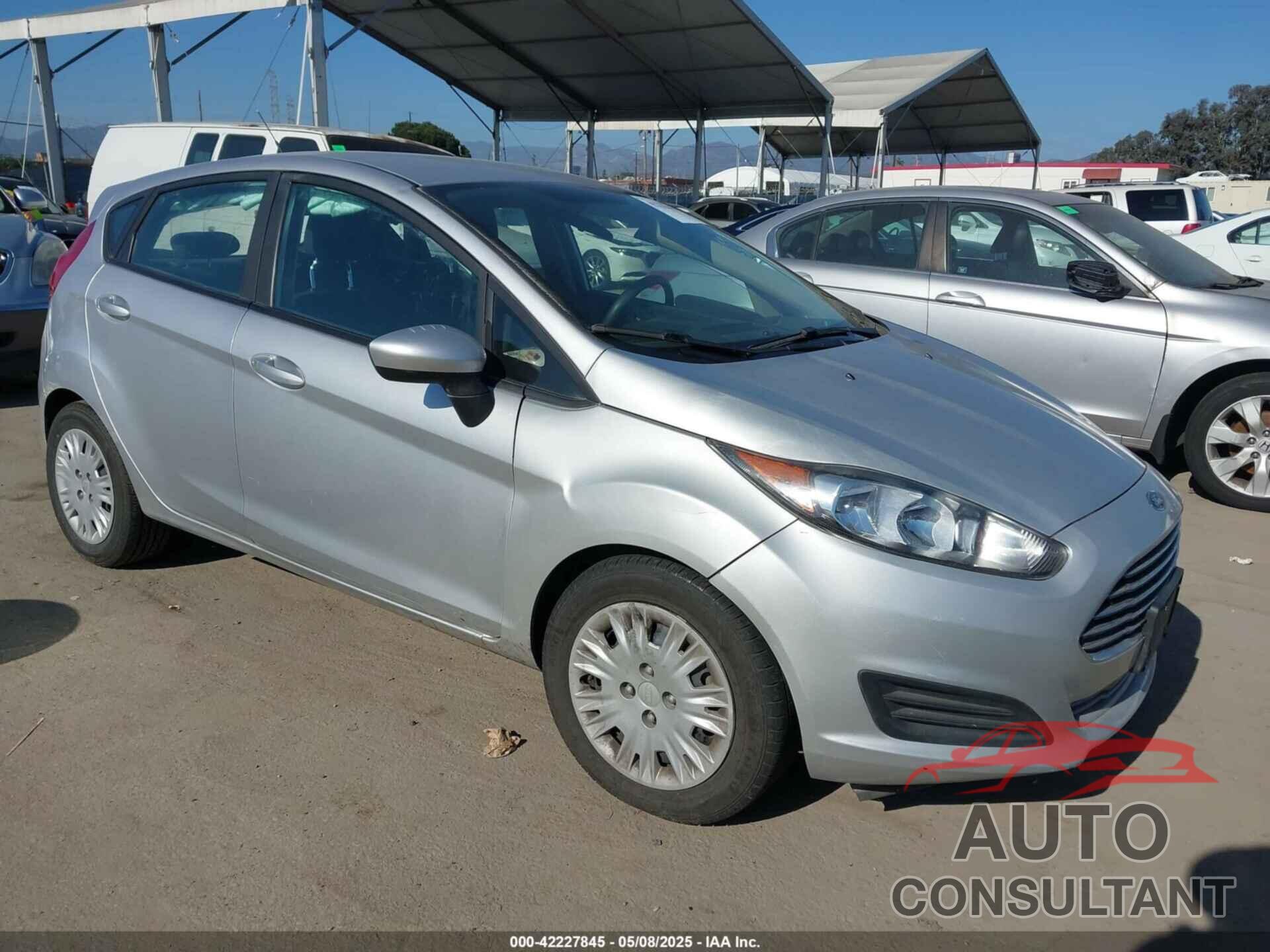 FORD FIESTA 2018 - 3FADP4TJ6JM125064