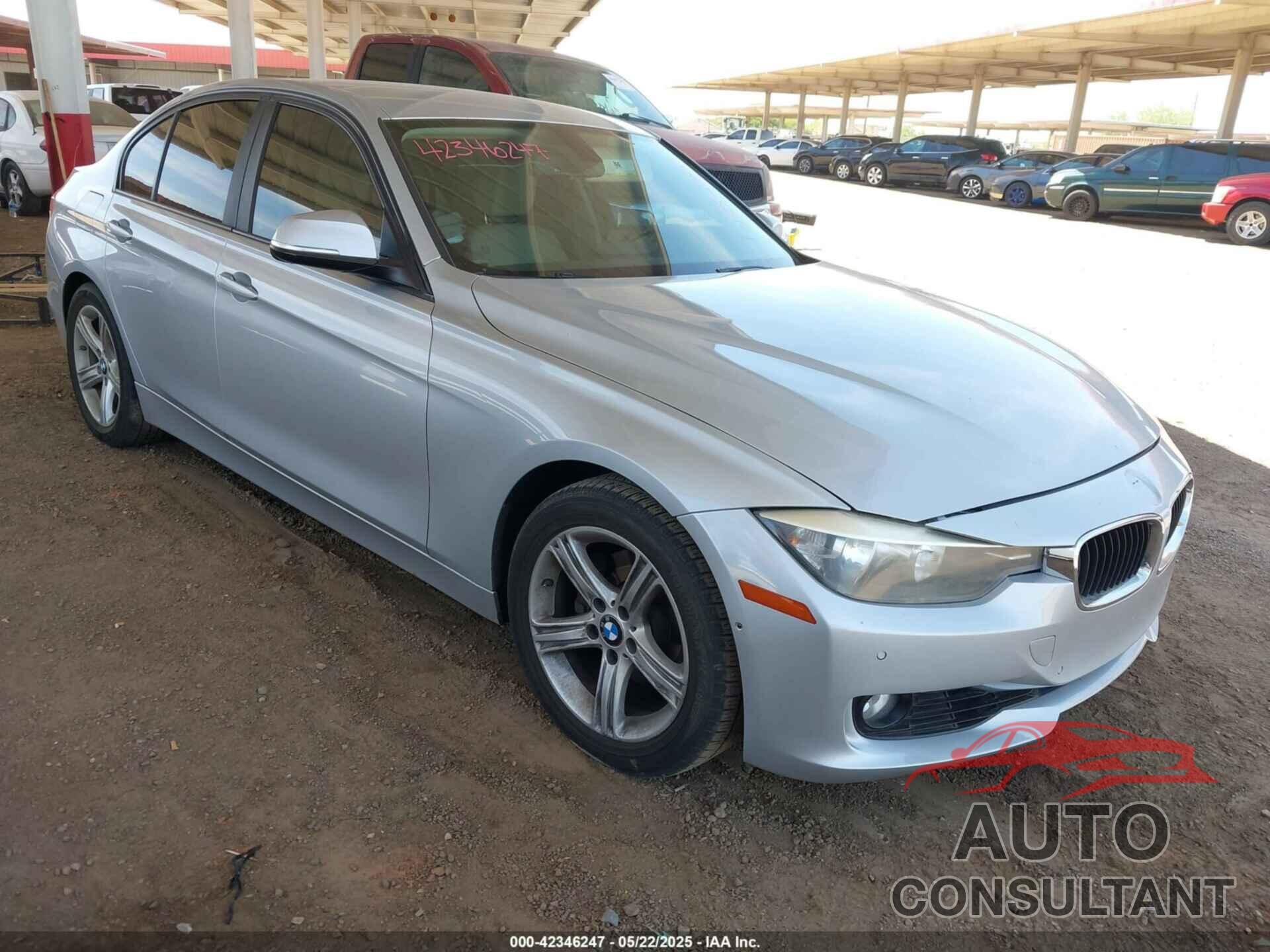 BMW 328I 2013 - WBA3C1C54DF435220