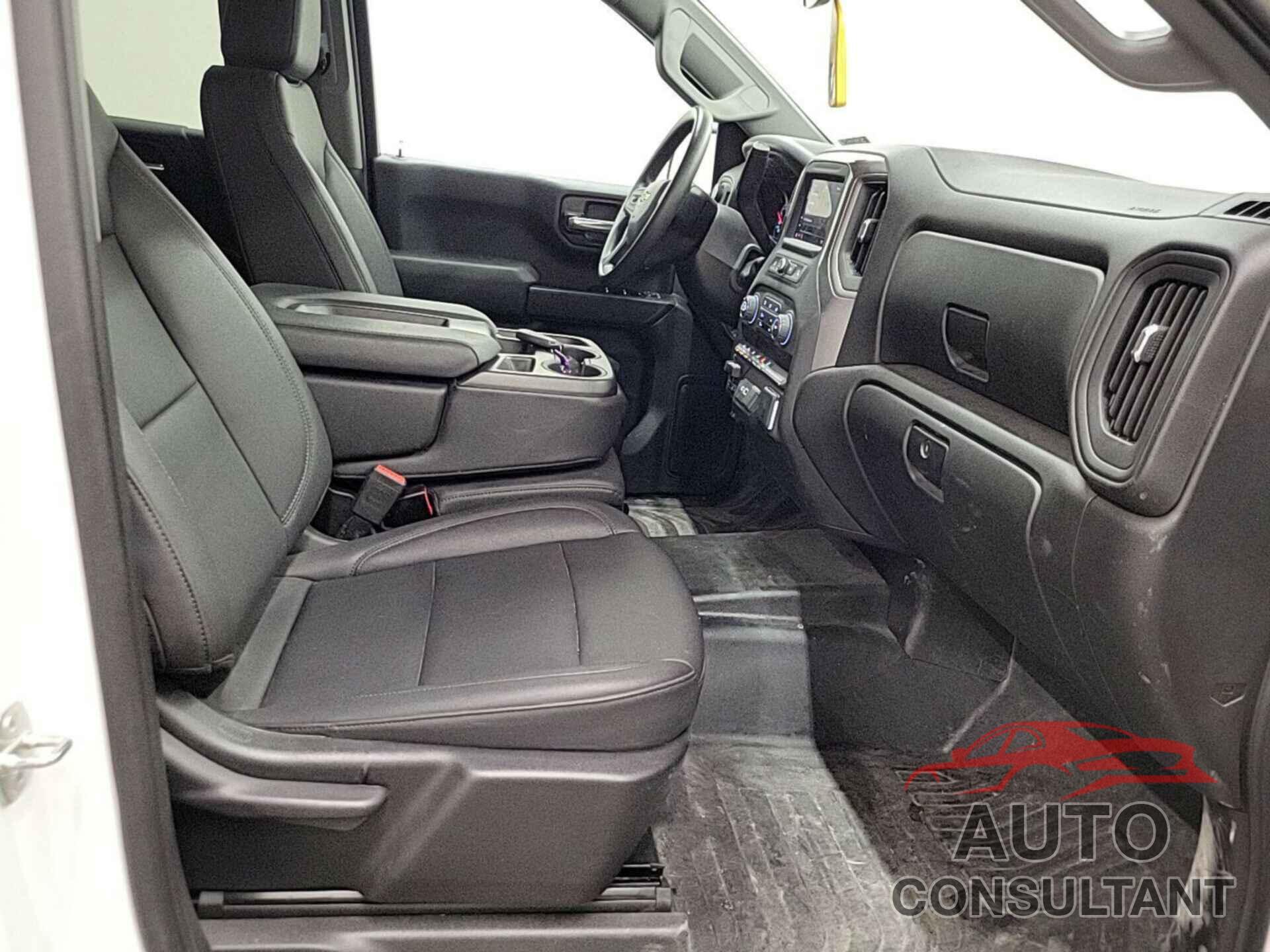 CHEVROLET SILVERADO 2023 - 1GCPDAEKXPZ216253