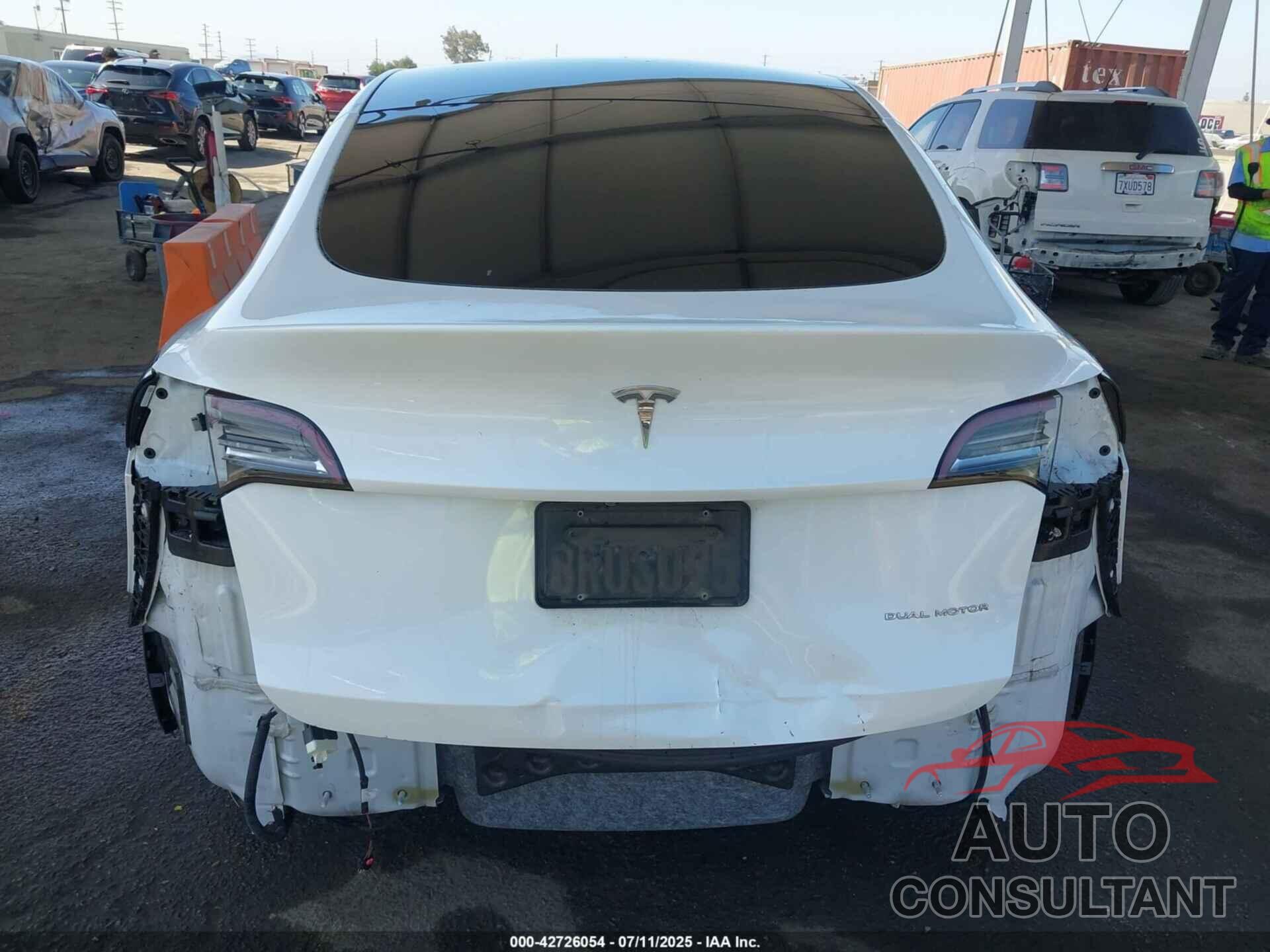 TESLA MODEL Y 2020 - 5YJYGDEE0LF029773