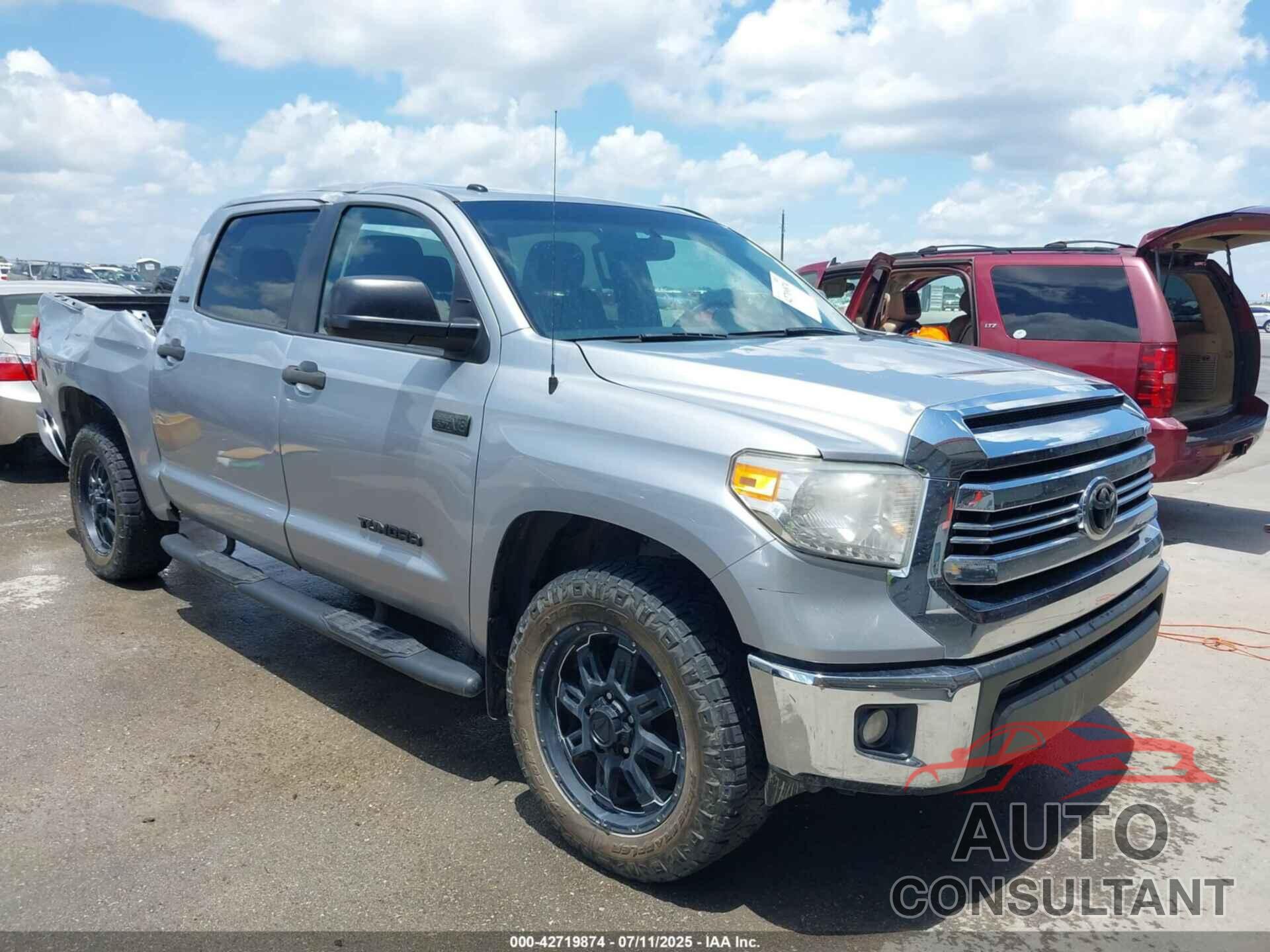 TOYOTA TUNDRA 2017 - 5TFDW5F17HX584574